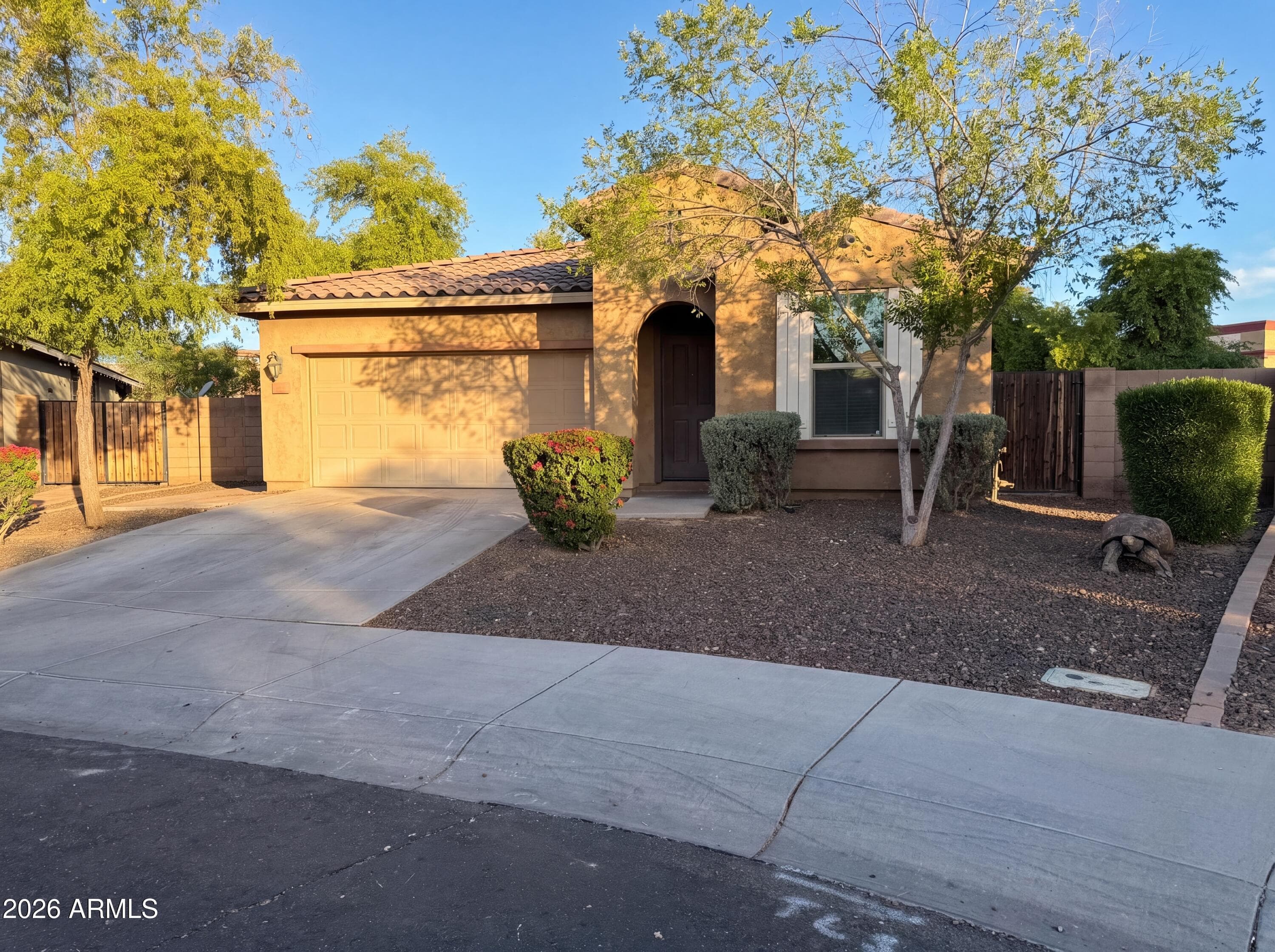 112 E Bernie Ln — photo 22