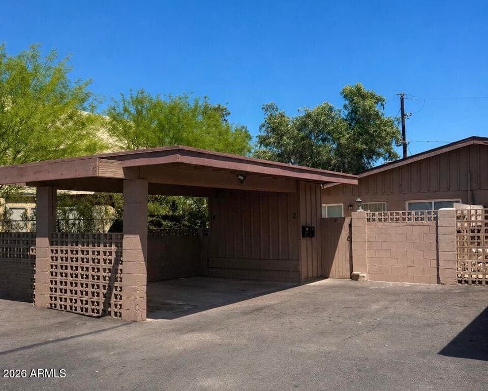 9643 N 10TH AVE - Photo 3