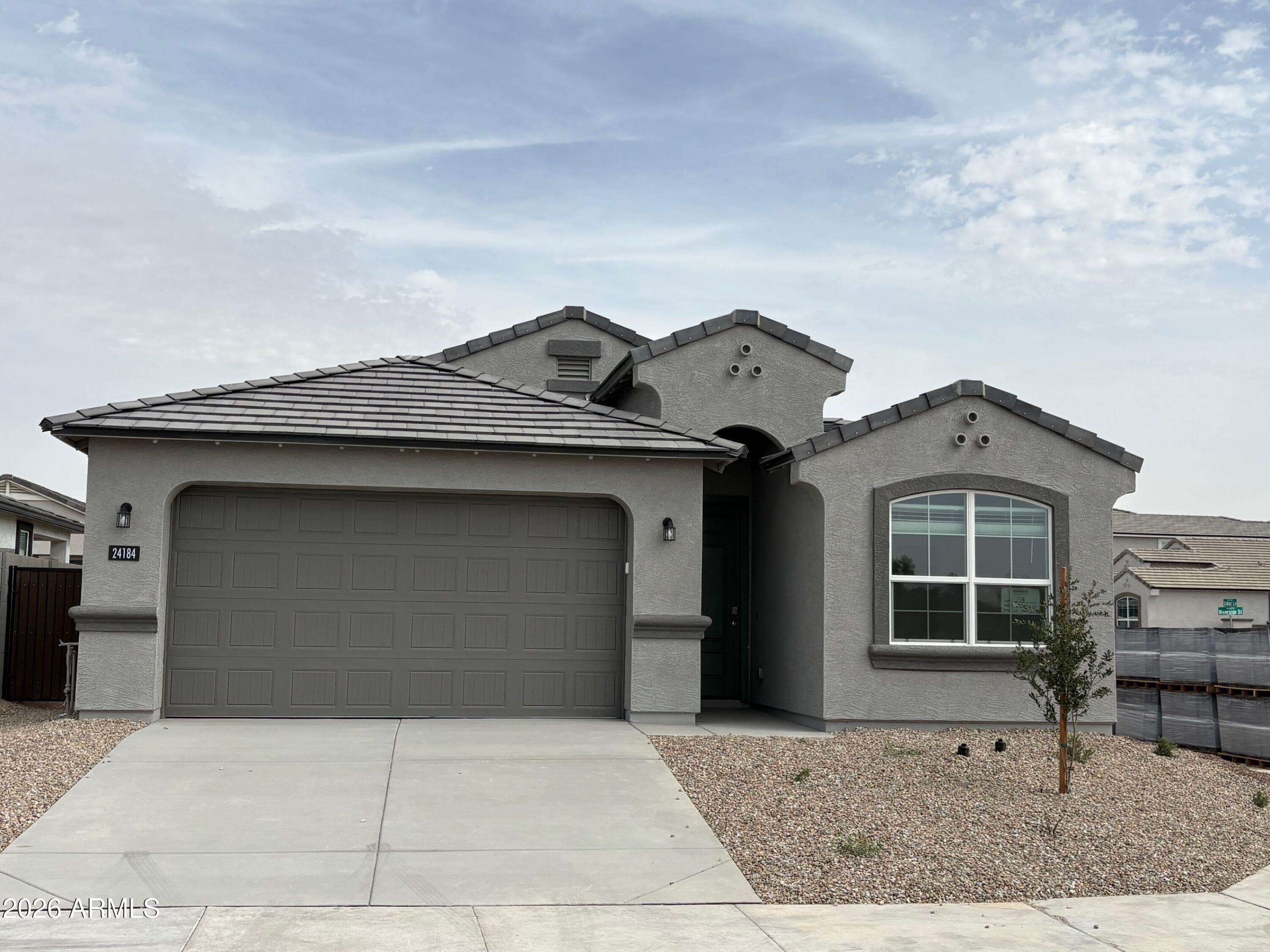 24184 W Hacienda Ave — photo 1