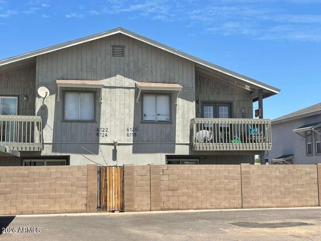 6118 W Morten Ave — photo 2