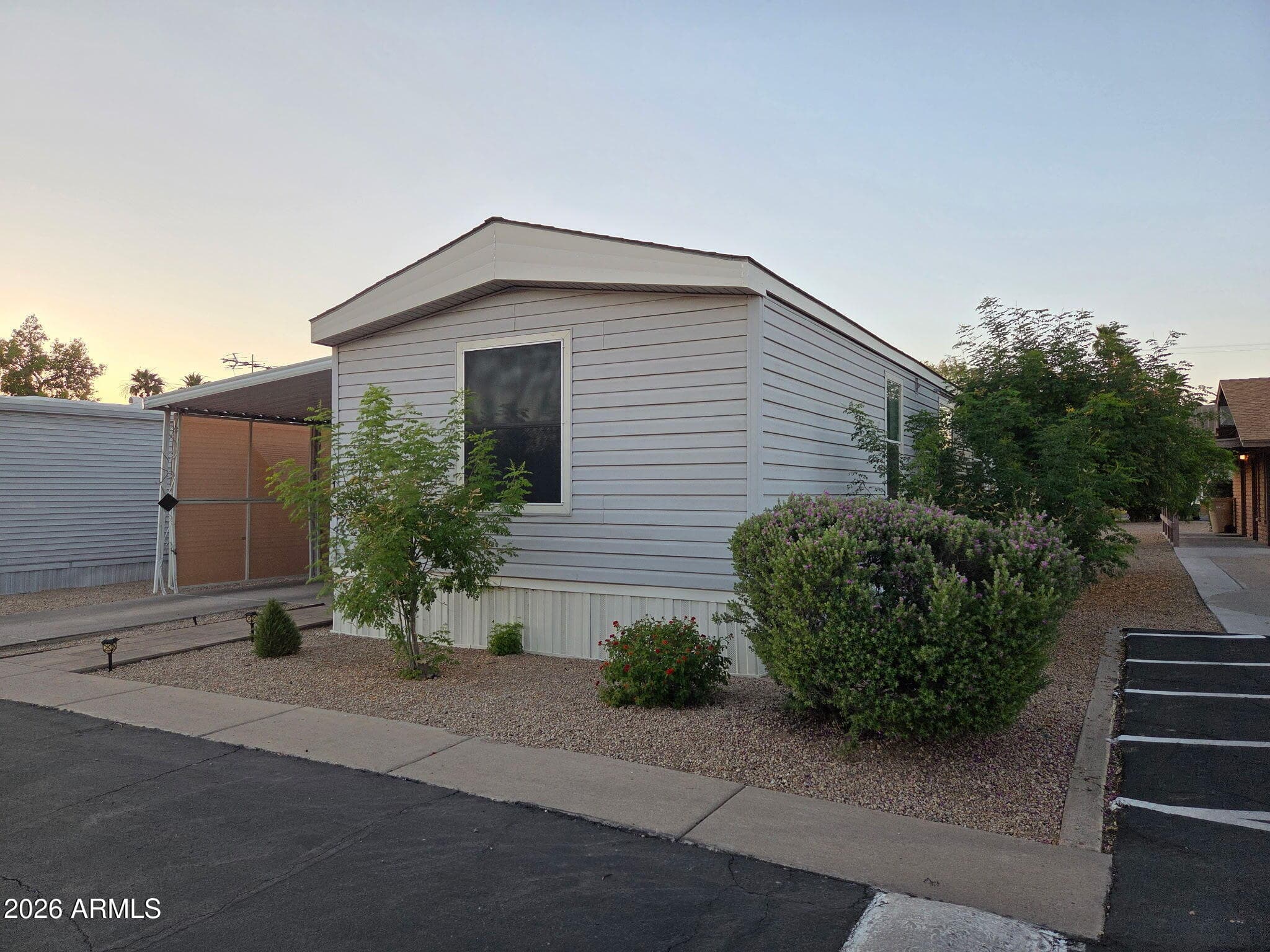 2523 E CONTENTION MINE RD - Photo 1