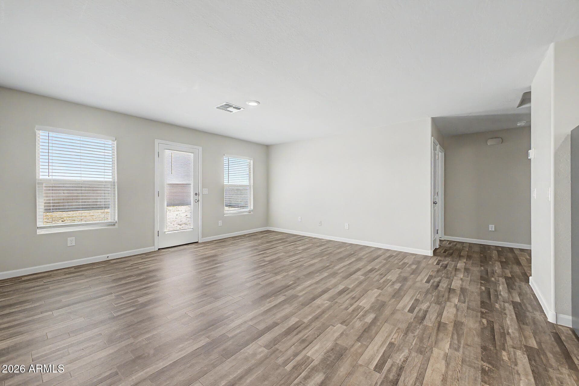 1043 S 9TH PL - See more photos