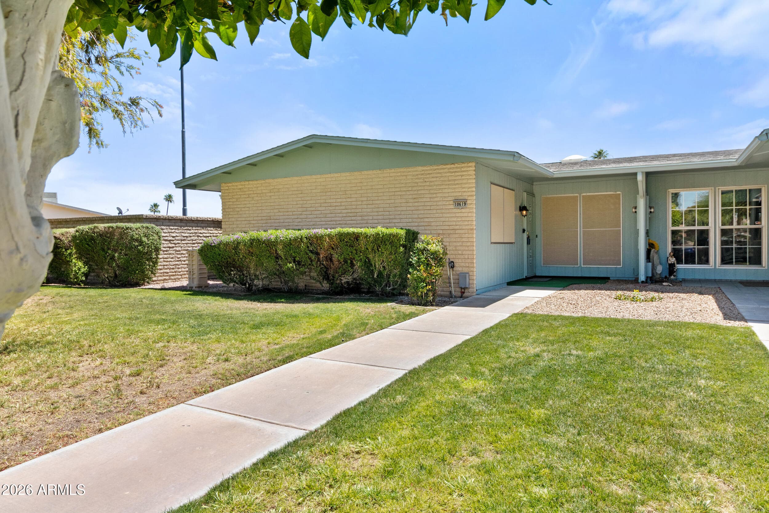 10619 W HIGHWOOD LN - Photo 3
