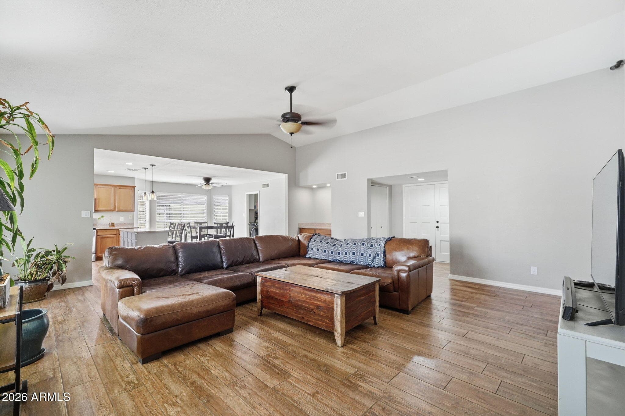 1825 N Apache Dr — photo 2