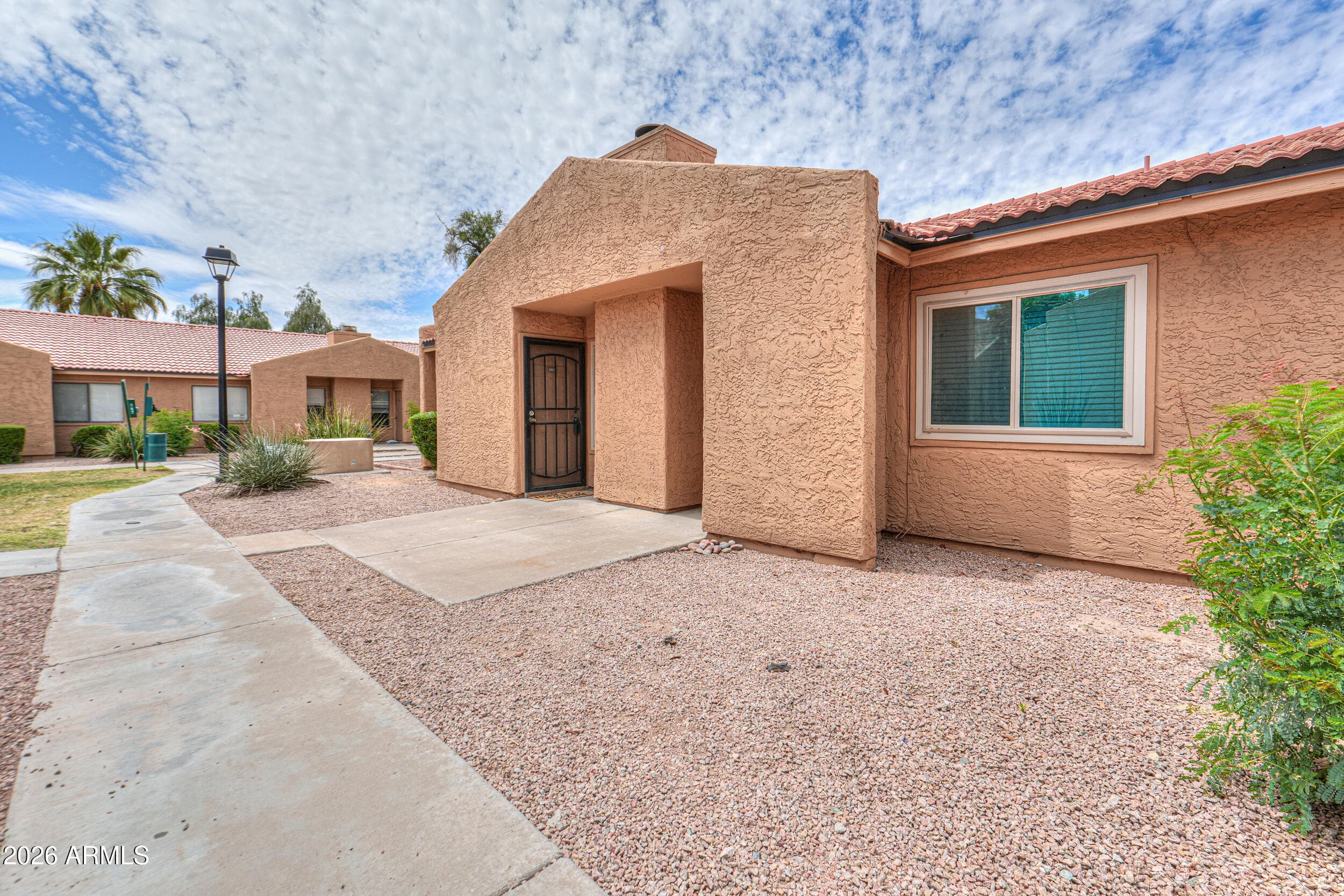 3511 E BASELINE RD - Photo 4