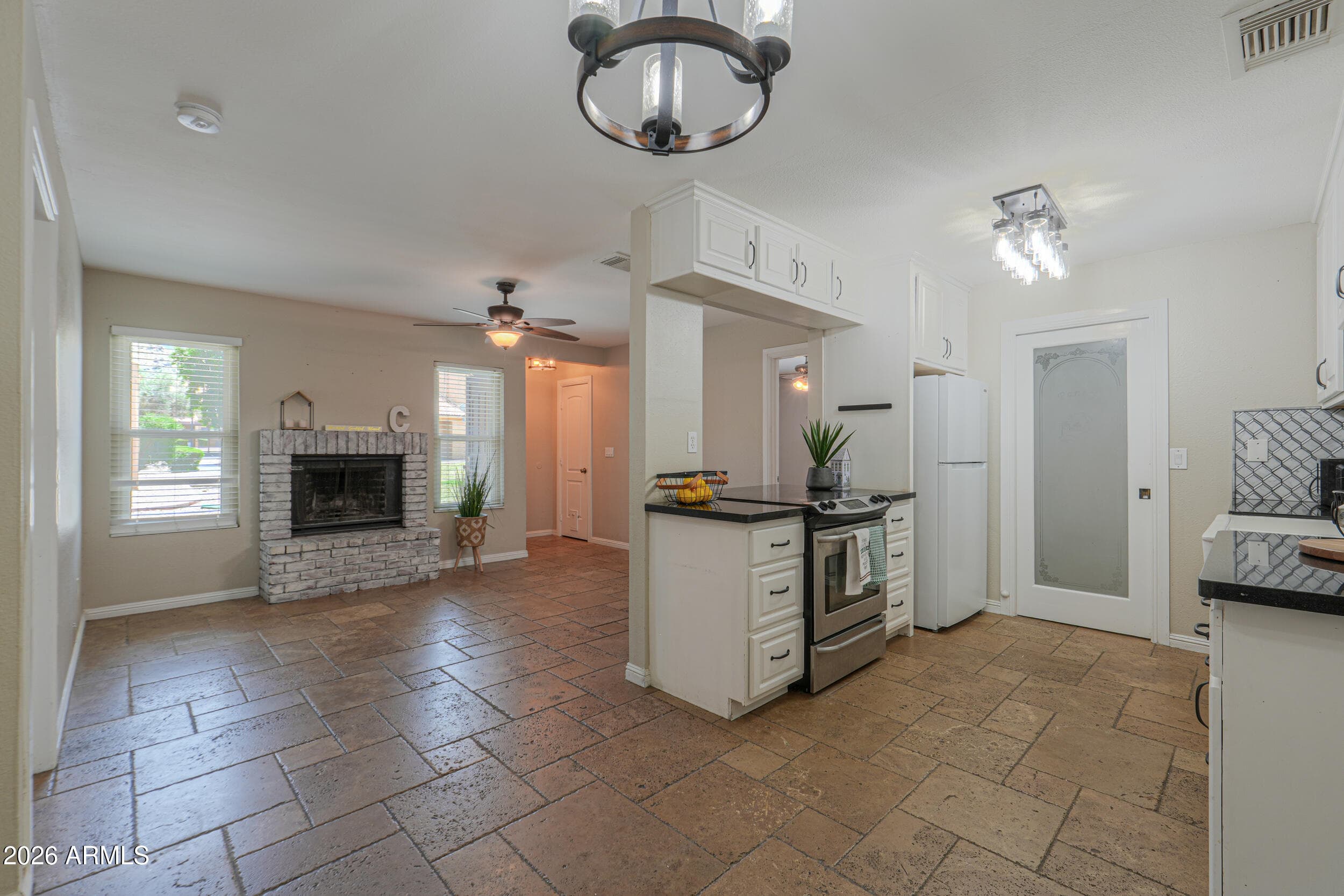3511 E BASELINE RD - Photo 1