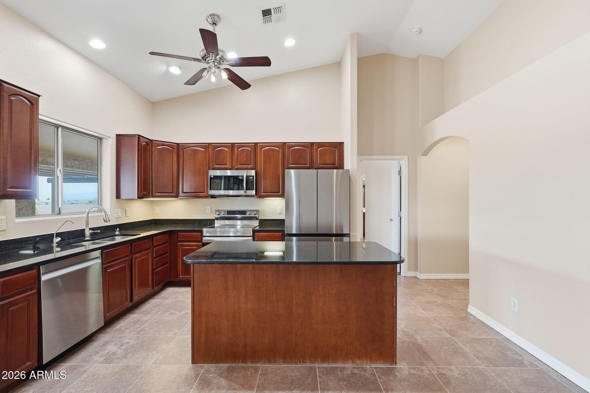 32324 N APACHE AVE - Photo 5