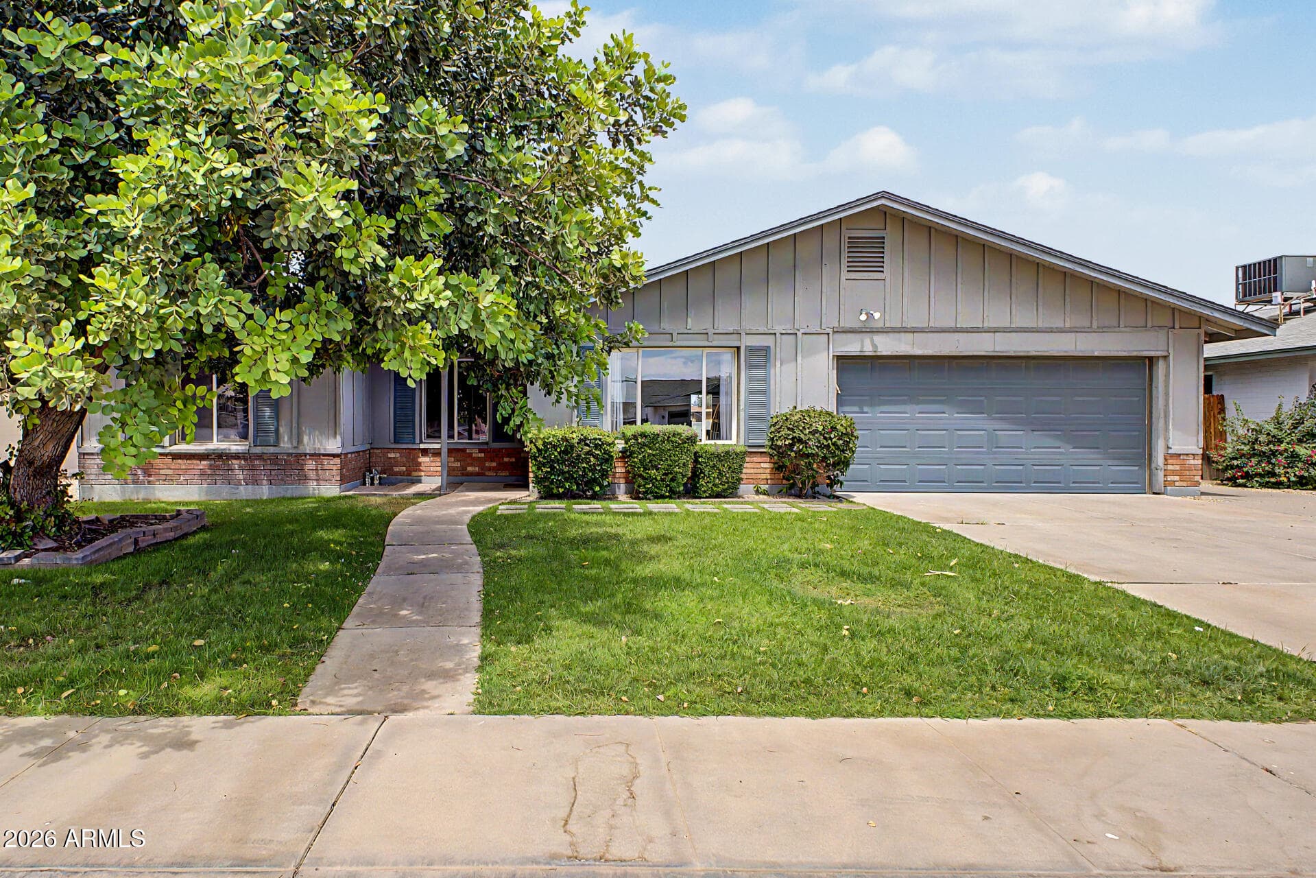 1632 E Palmcroft Dr — photo 1