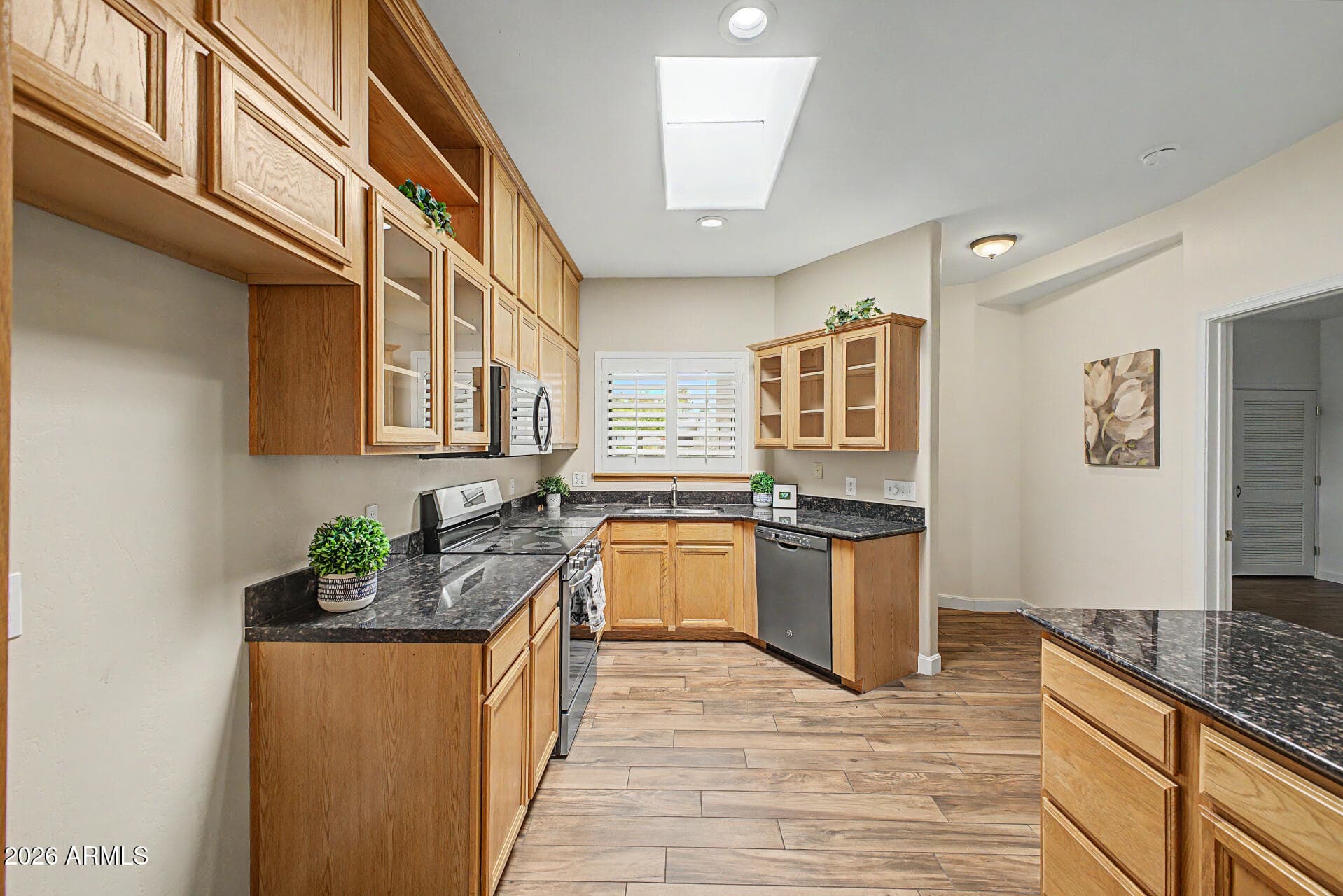 5445 E MCKELLIPS RD - Photo 4
