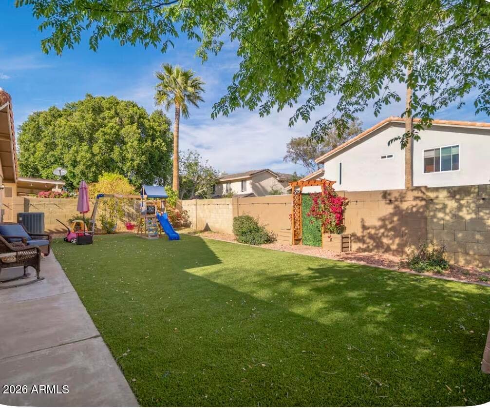 19305 N 77th Ave — photo 15
