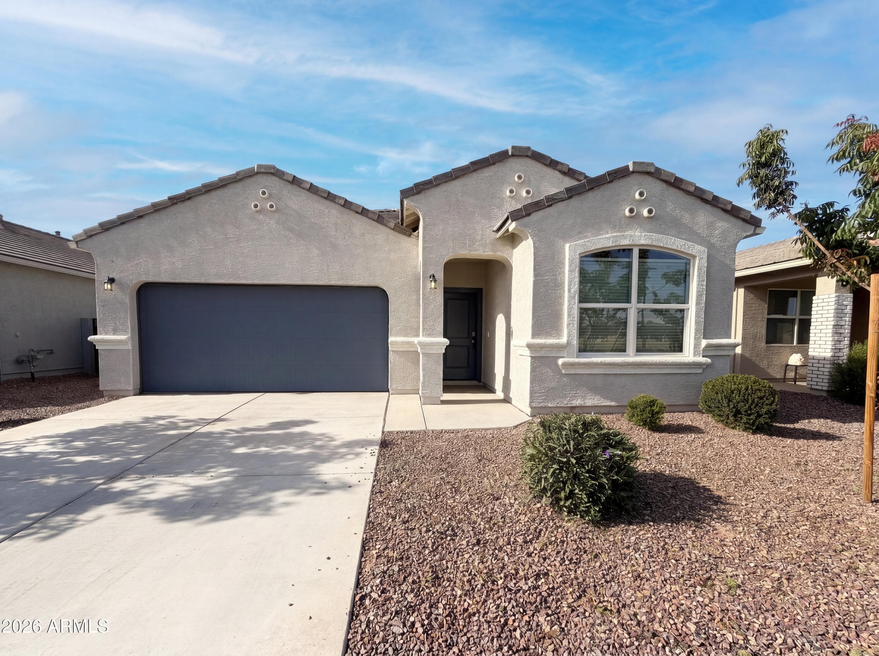 18616 W Desert Hollow Dr — photo 1