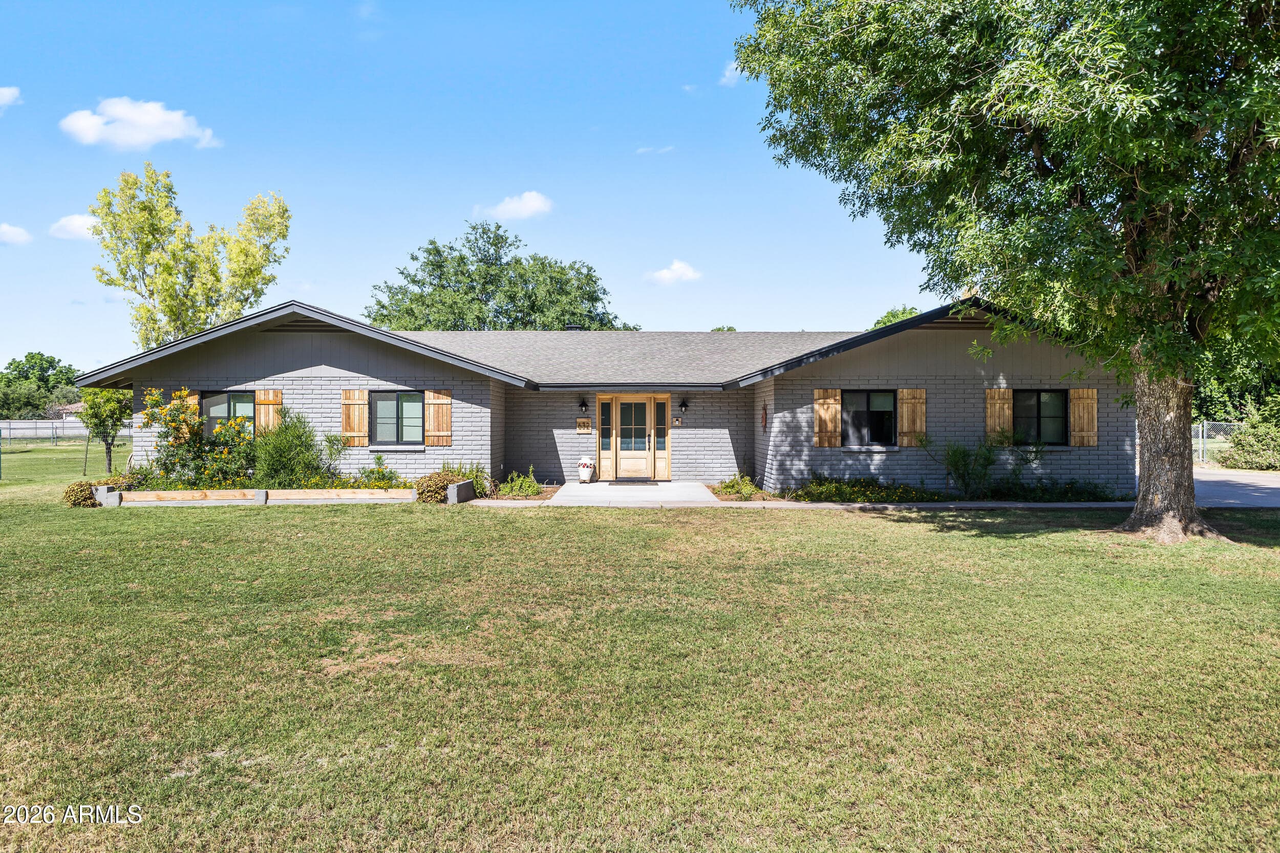 632 S PANDORA DR - Photo 1
