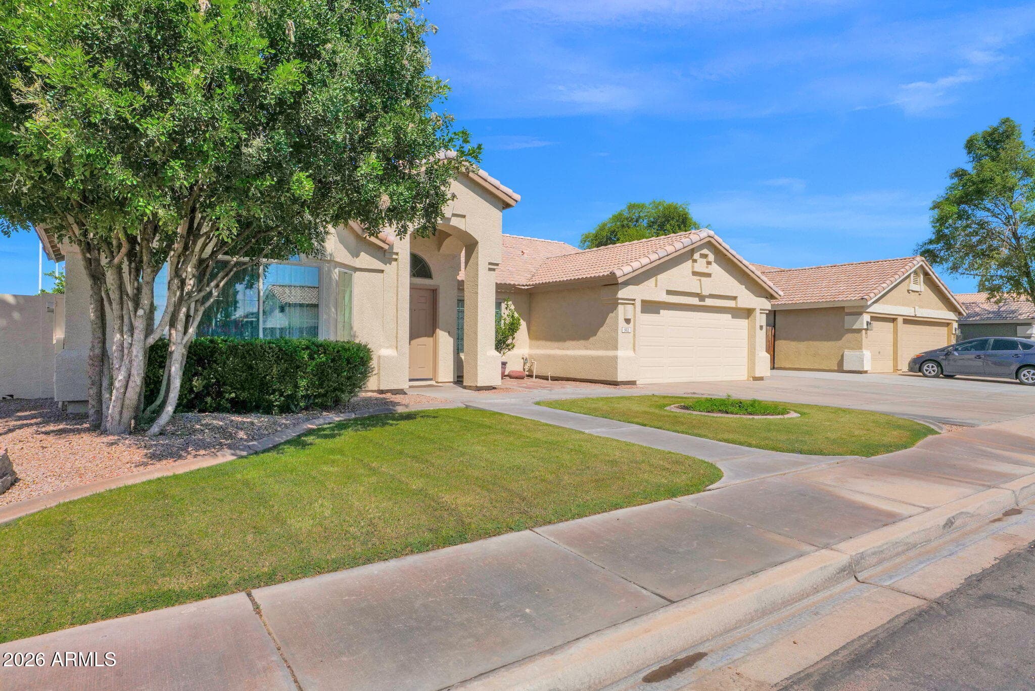 502 N FALCON DR - Photo 2