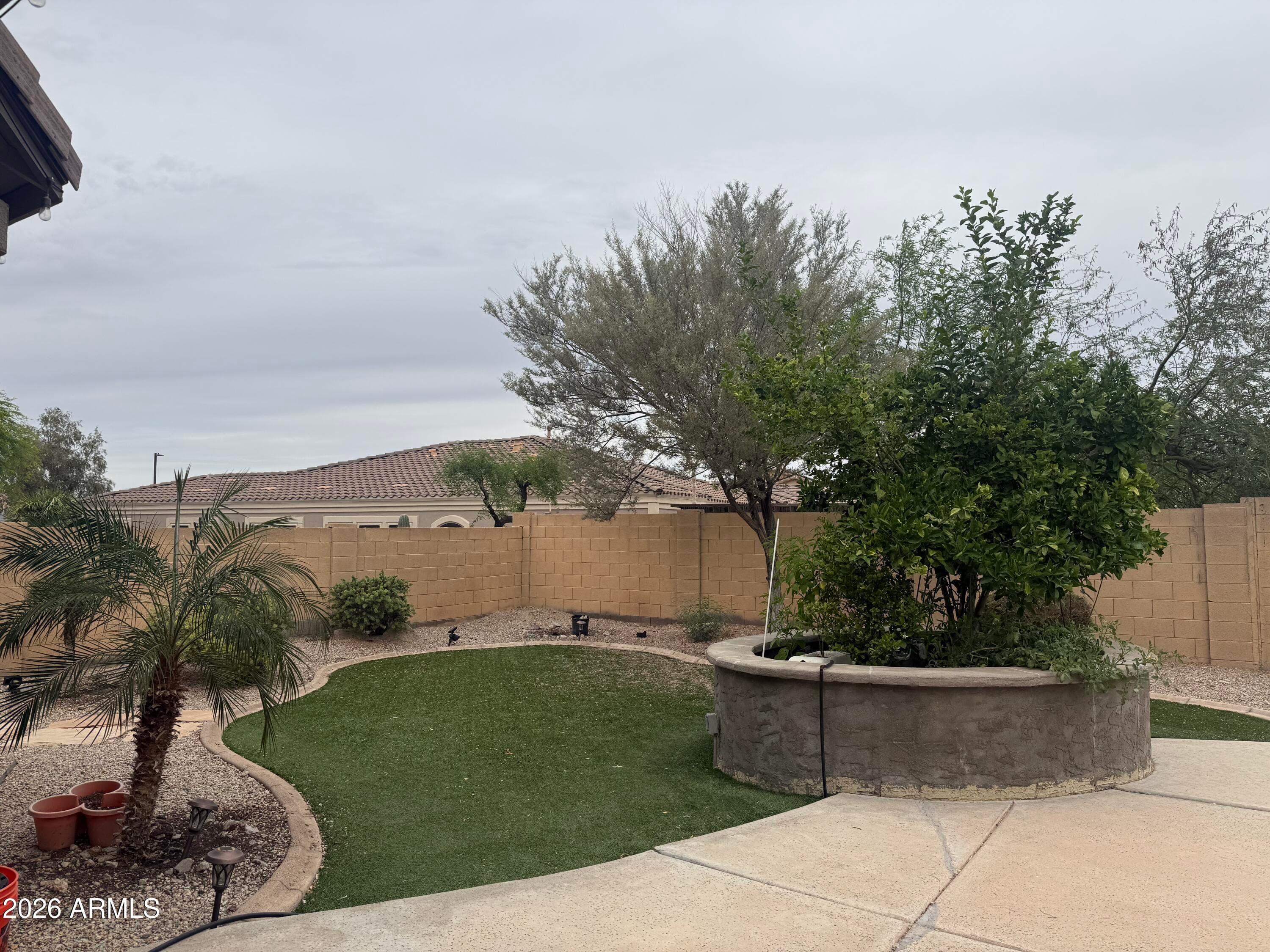 18086 W Las Cruces Dr — photo 27