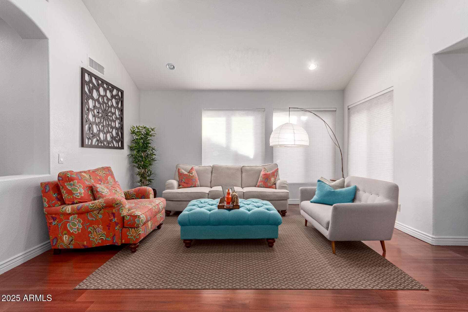 5927 E GRANDVIEW RD - Photo 5