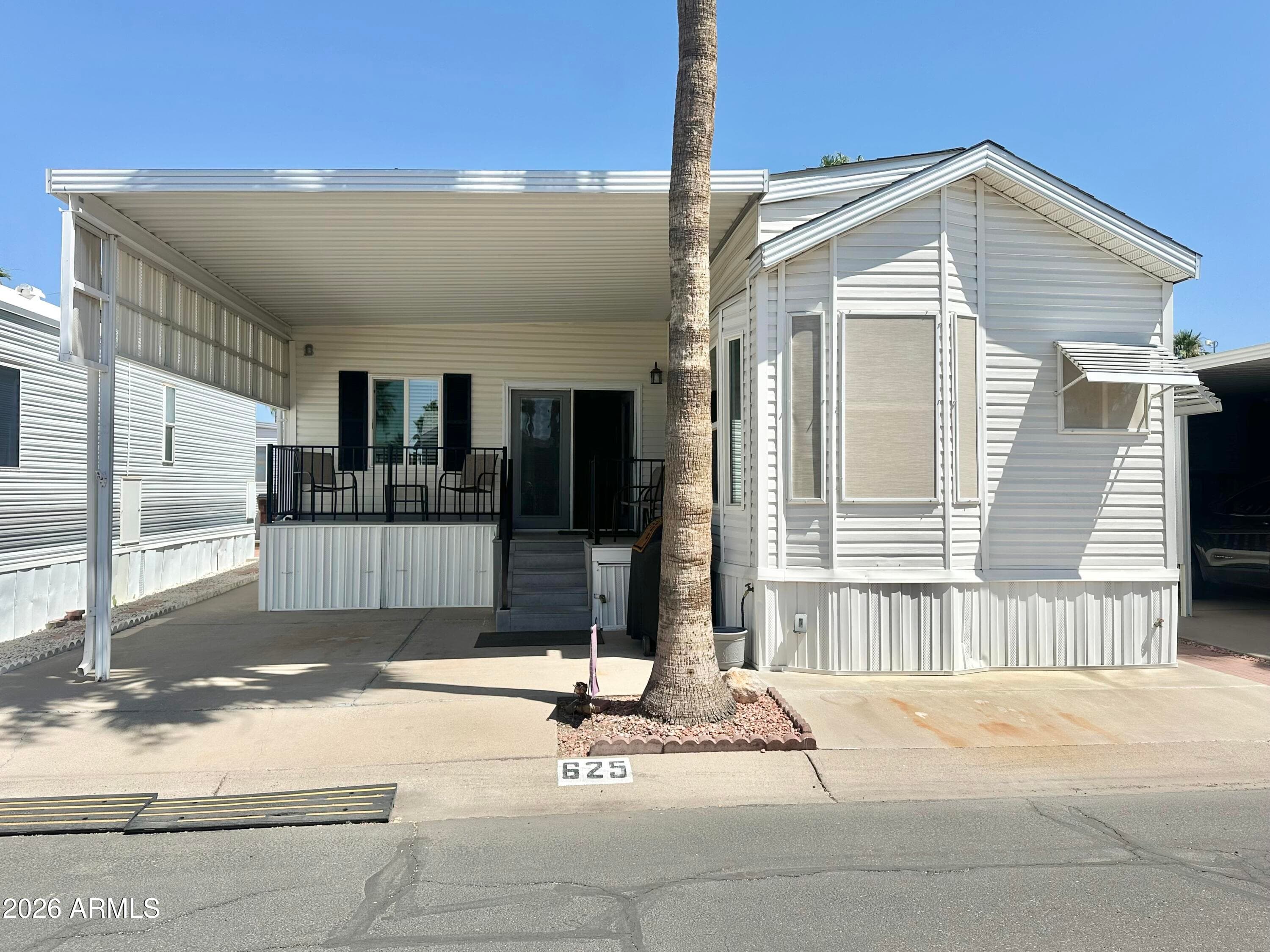 625 S Hawks Eye Dr — photo 2