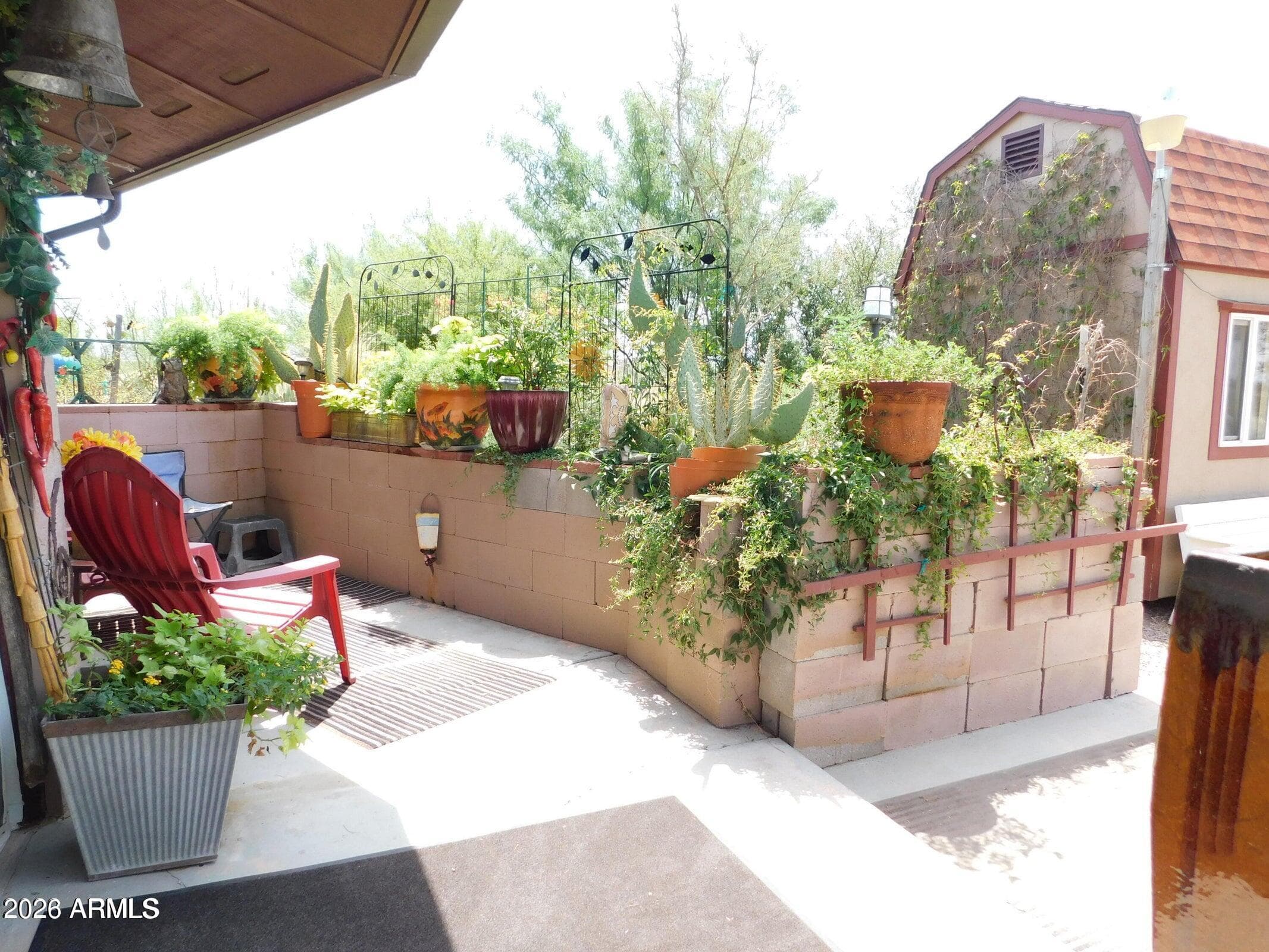 2916 E Loma Alta Dr — photo 2