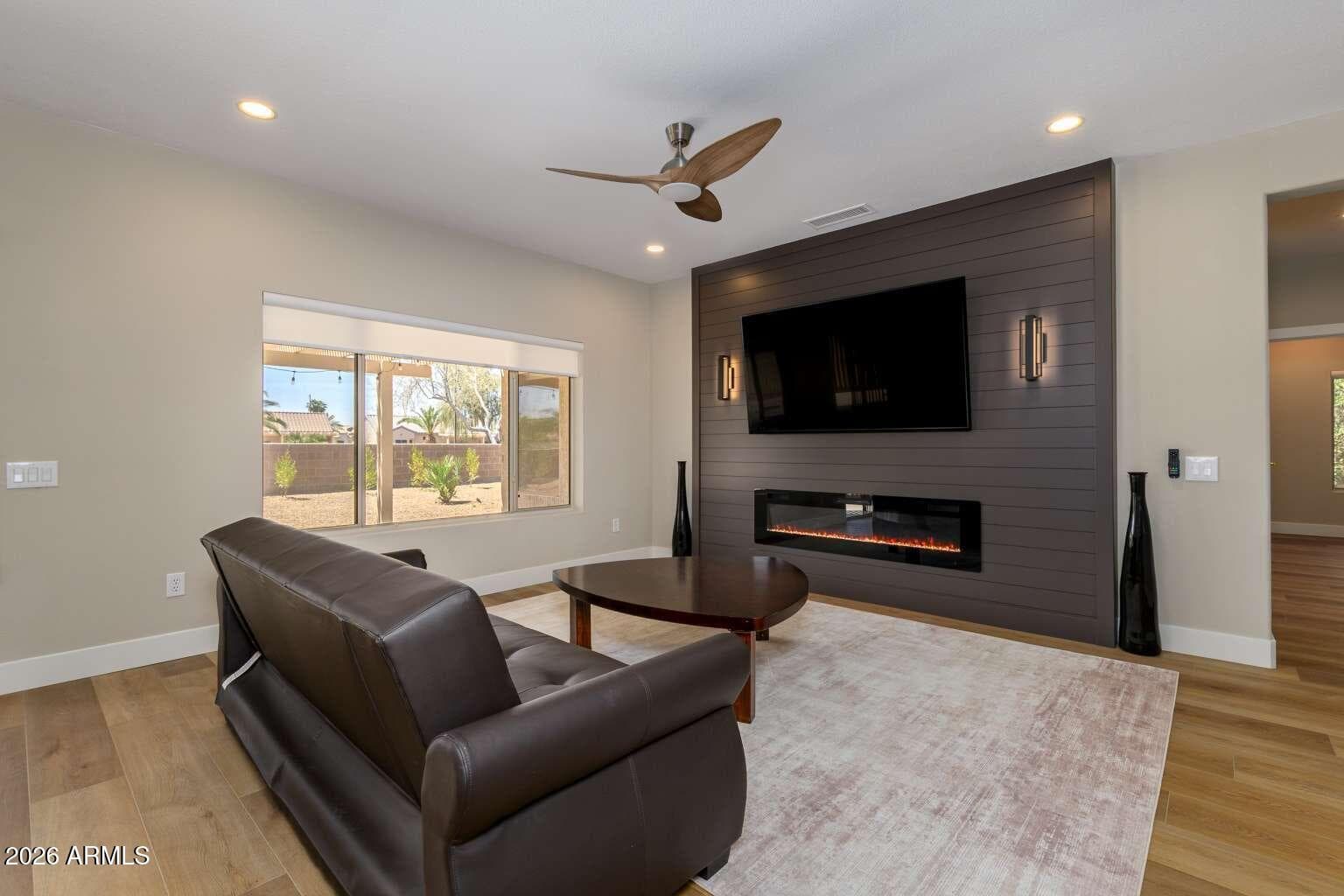 16259 W DESERT WINDS DR - Photo 4