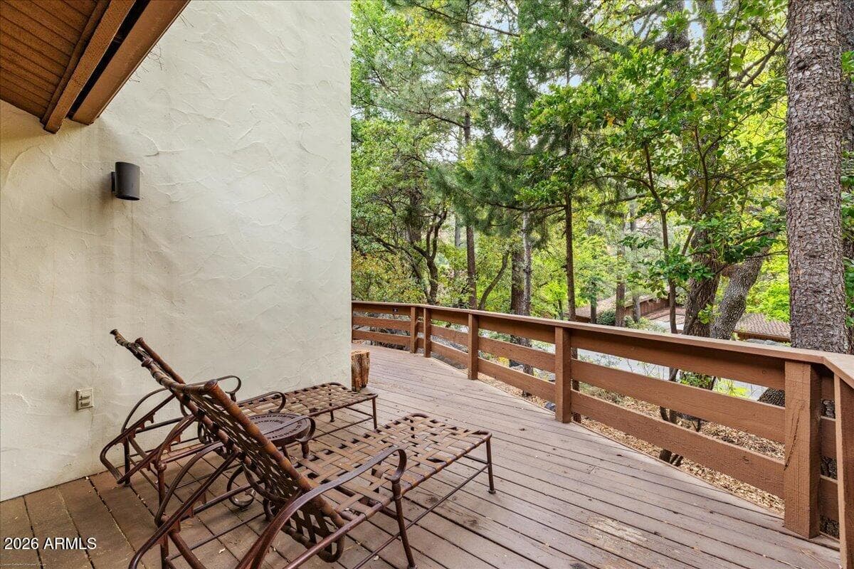 8331 N State Route 89a -- 28 — photo 24