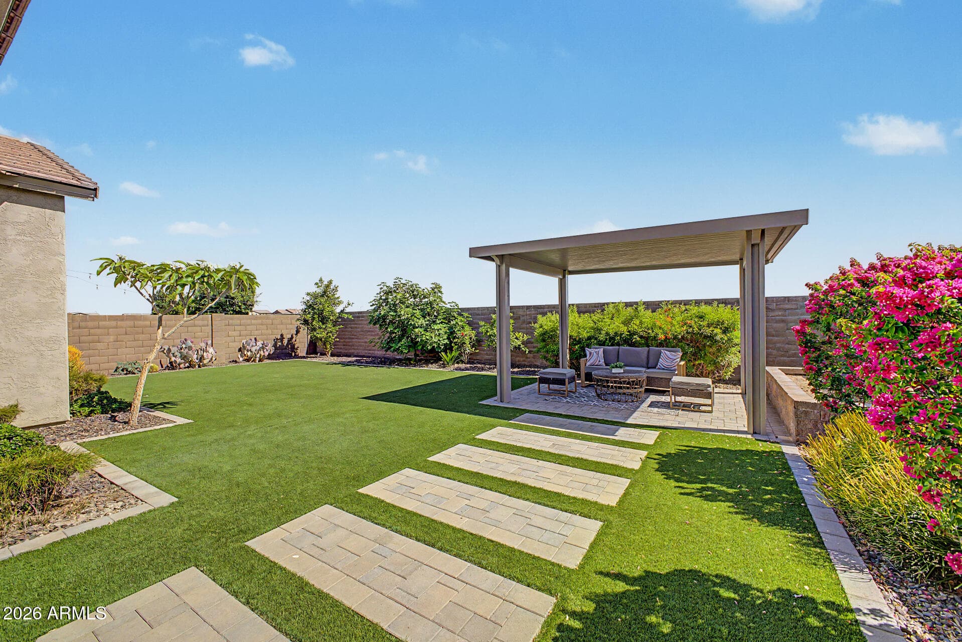 9565 W Patrick Ln — photo 2