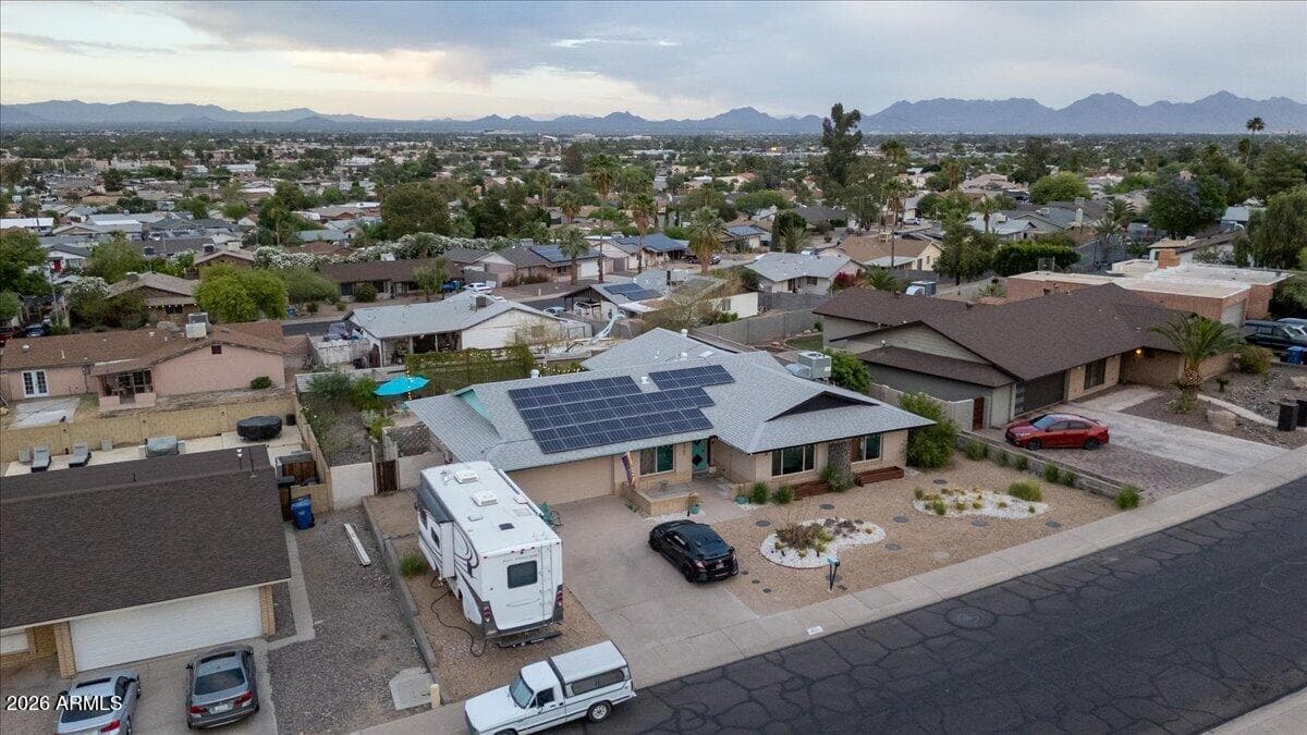2460 E CLAIRE DR - Photo 2