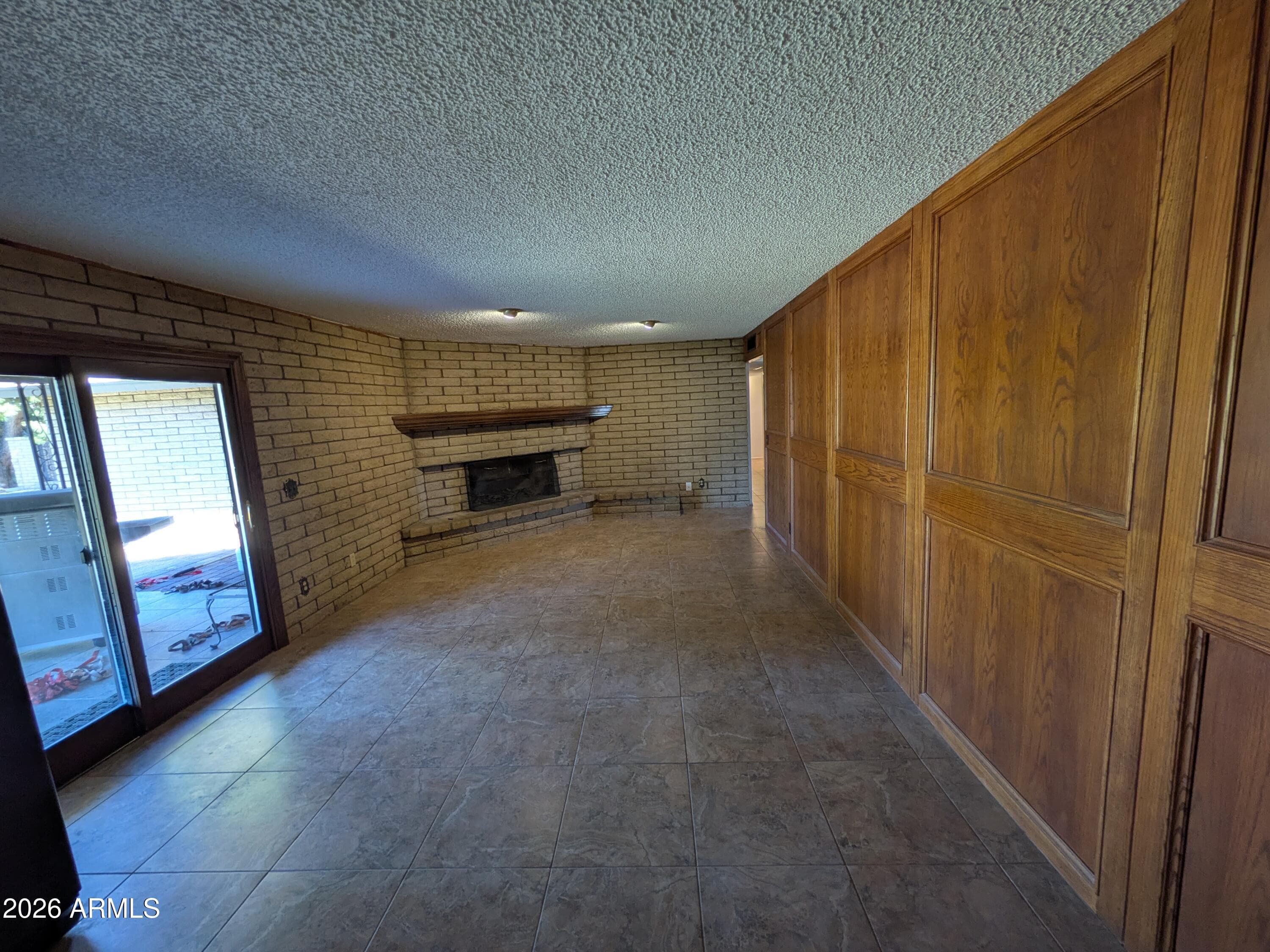 224 E CAMPBELL RD - See more photos