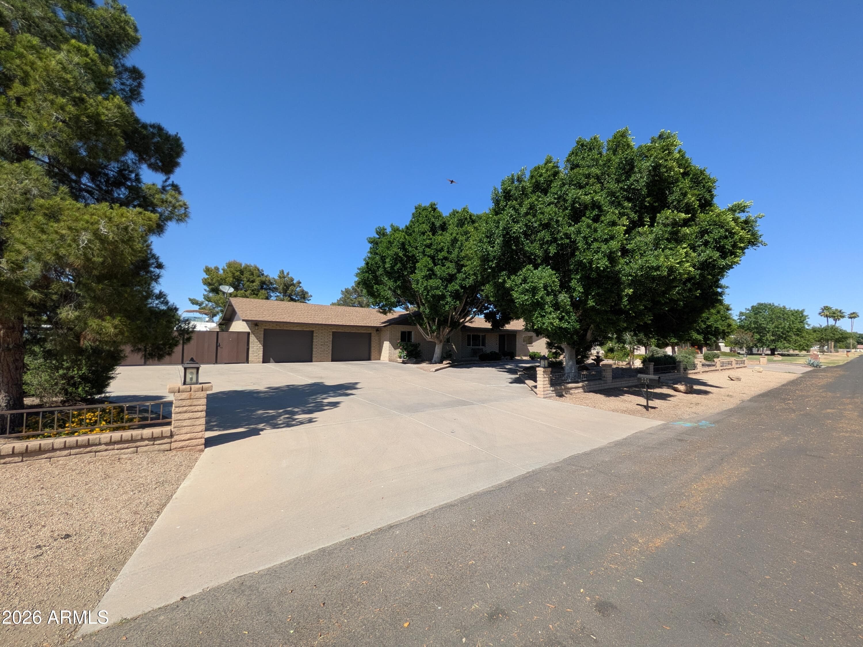 224 E CAMPBELL RD - Photo 3