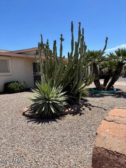 1379 S Grand Dr — photo 1