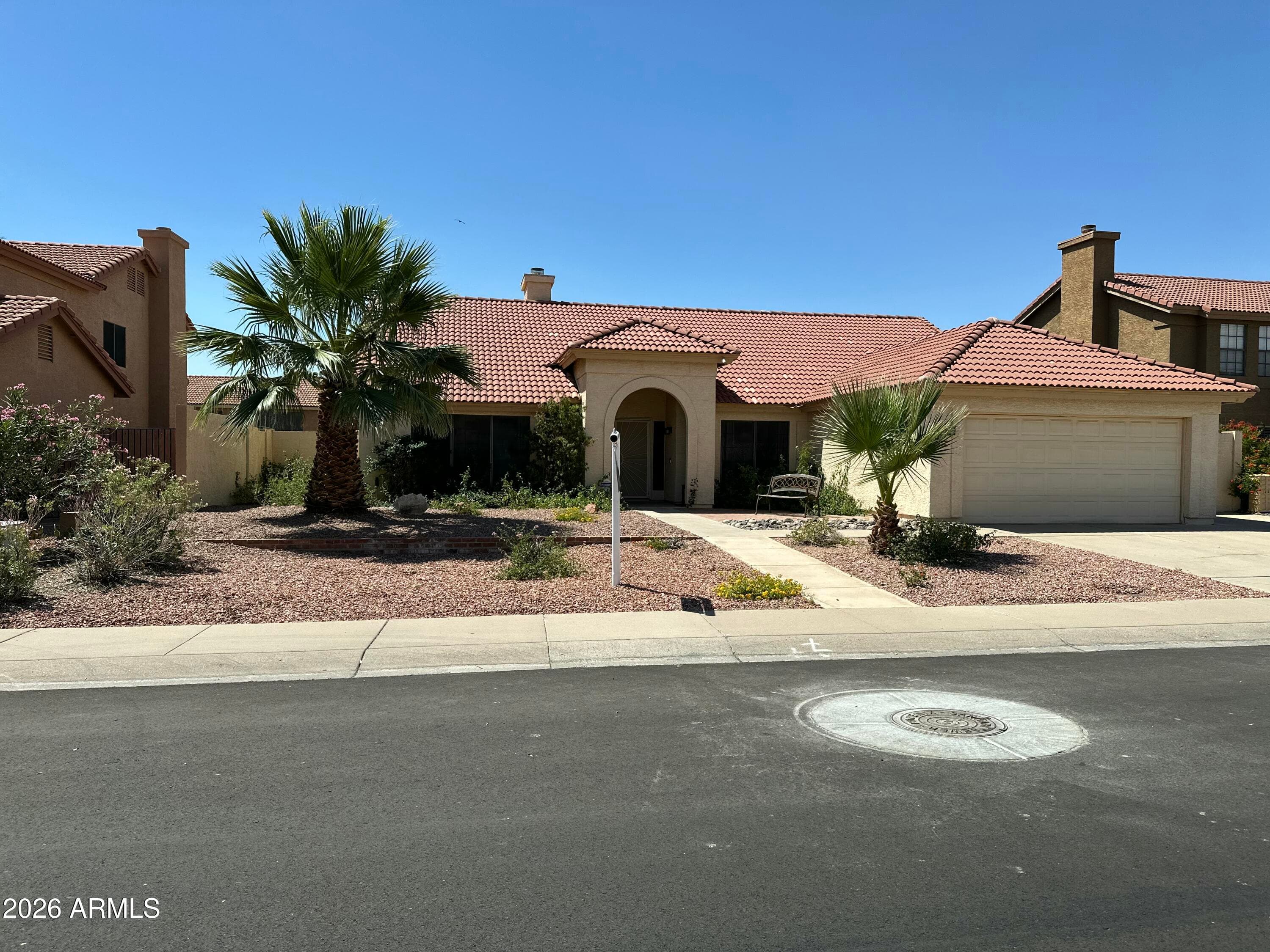 3909 E Lavender E Ln — photo 2