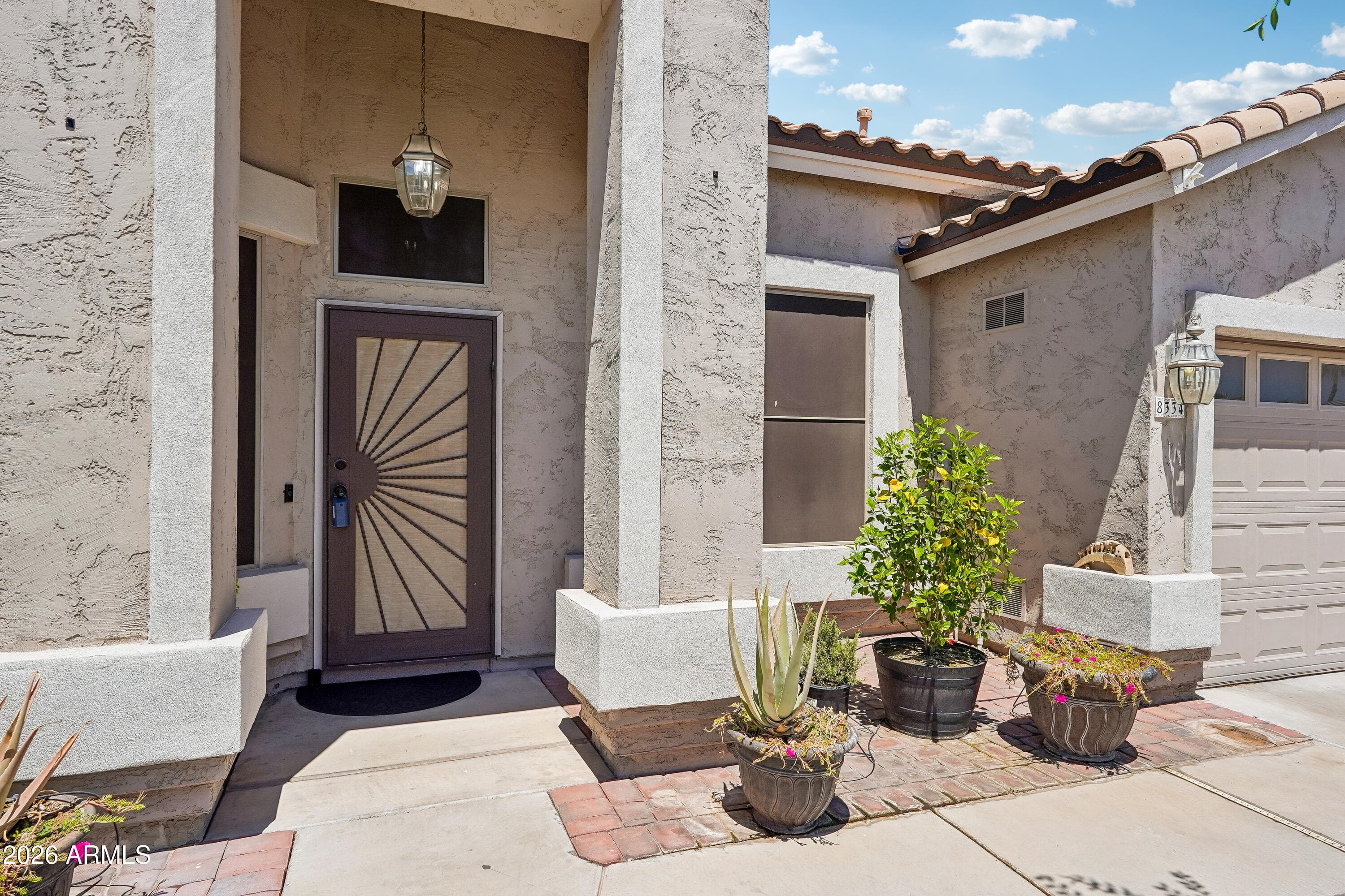 8334 W Marlette Ave — photo 2