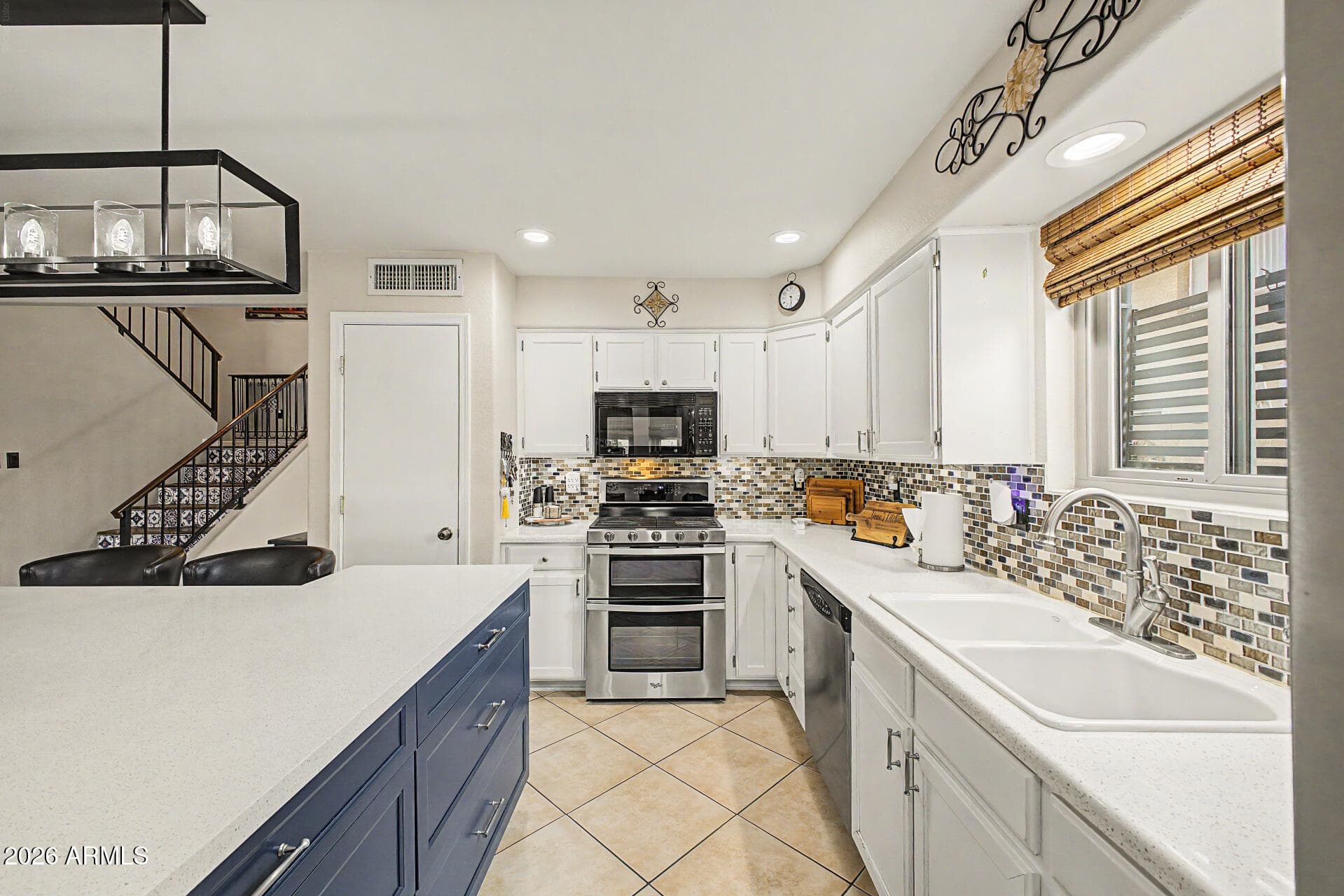 6612 N 90TH AVE - Photo 3