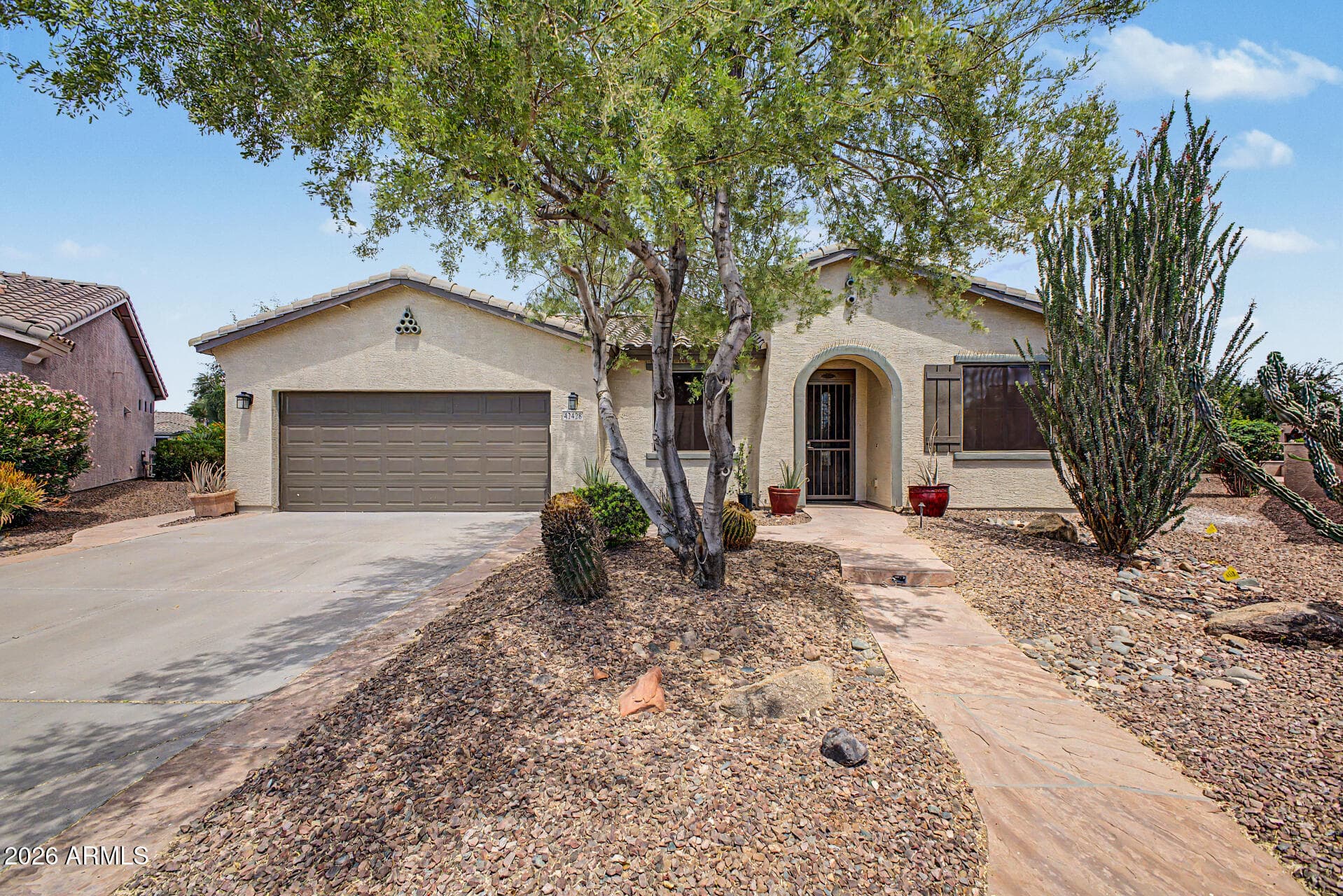 42428 W Constellation Dr — photo 2