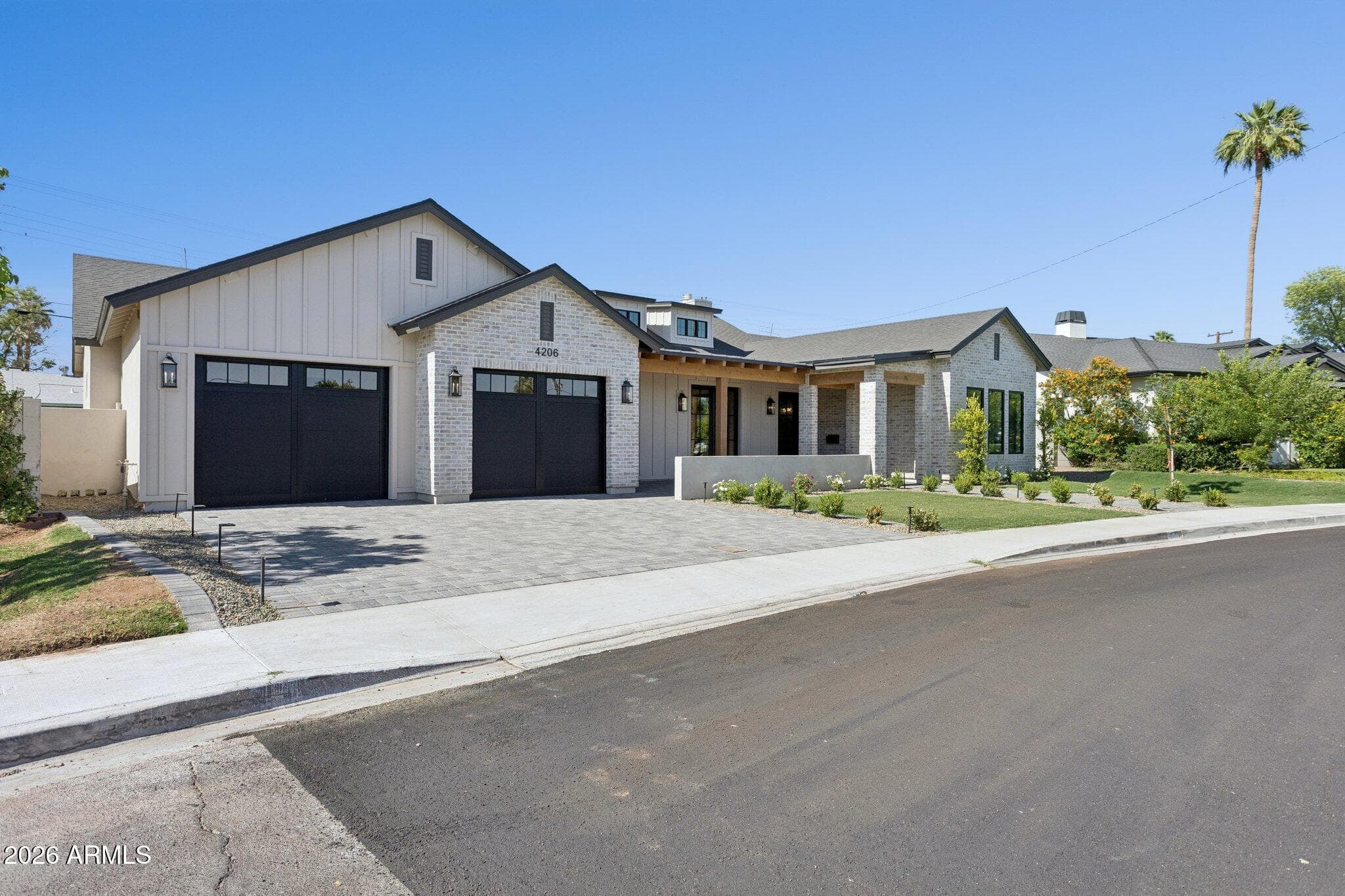 4206 E Whitton Ave — photo 34