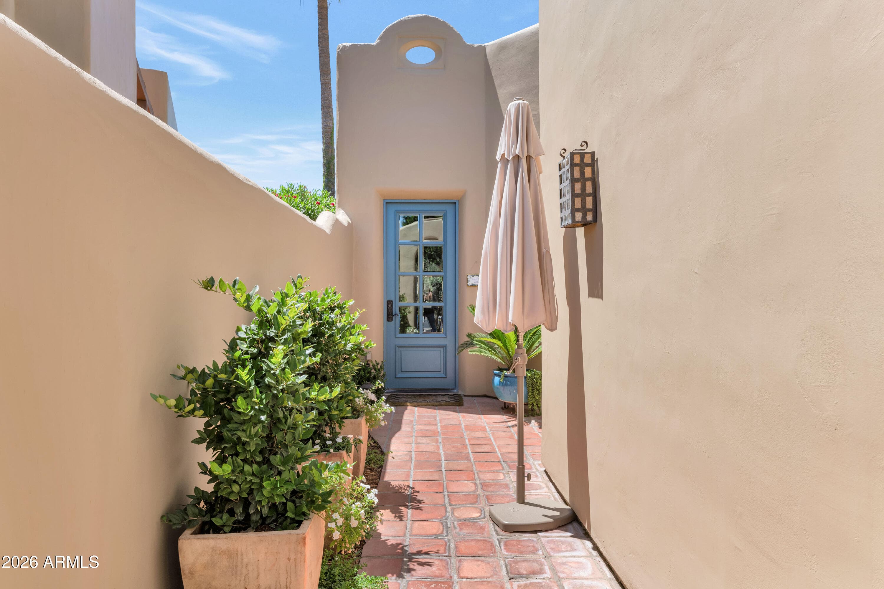 3302 E CAMPBELL AVE - Photo 4