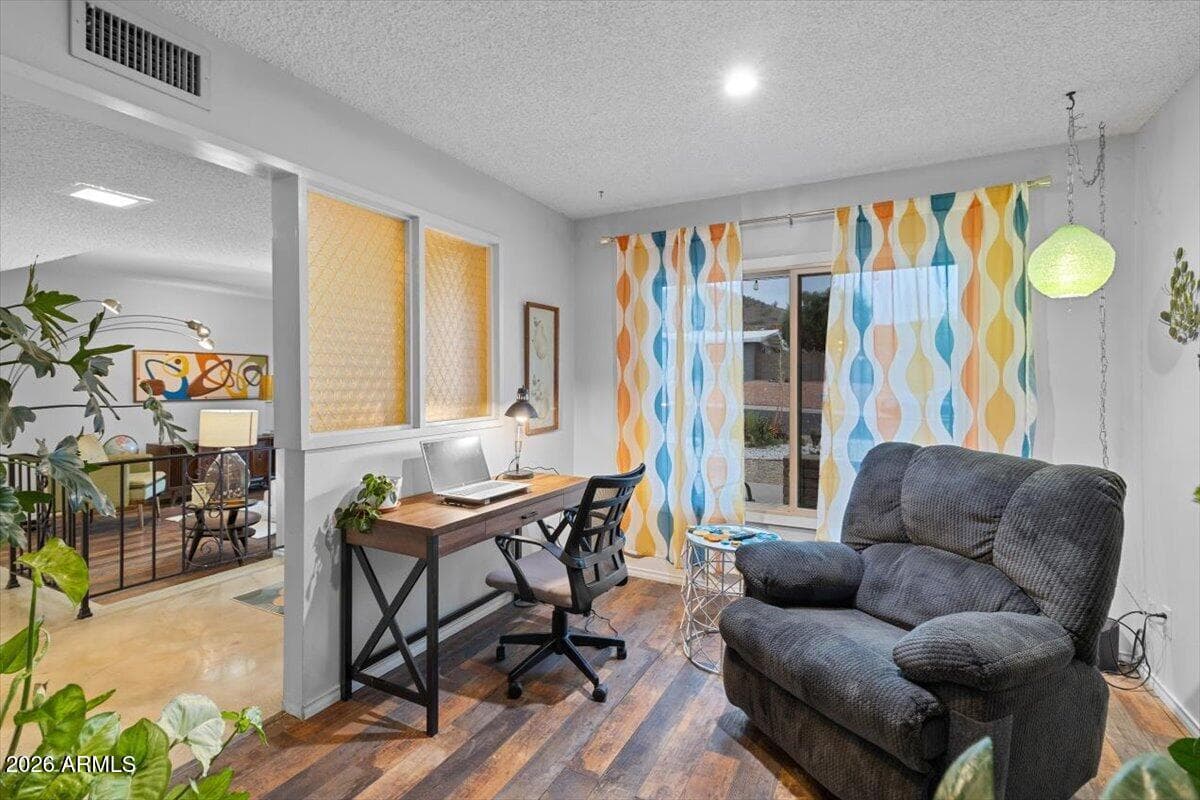 2460 E CLAIRE DR - Photo 4