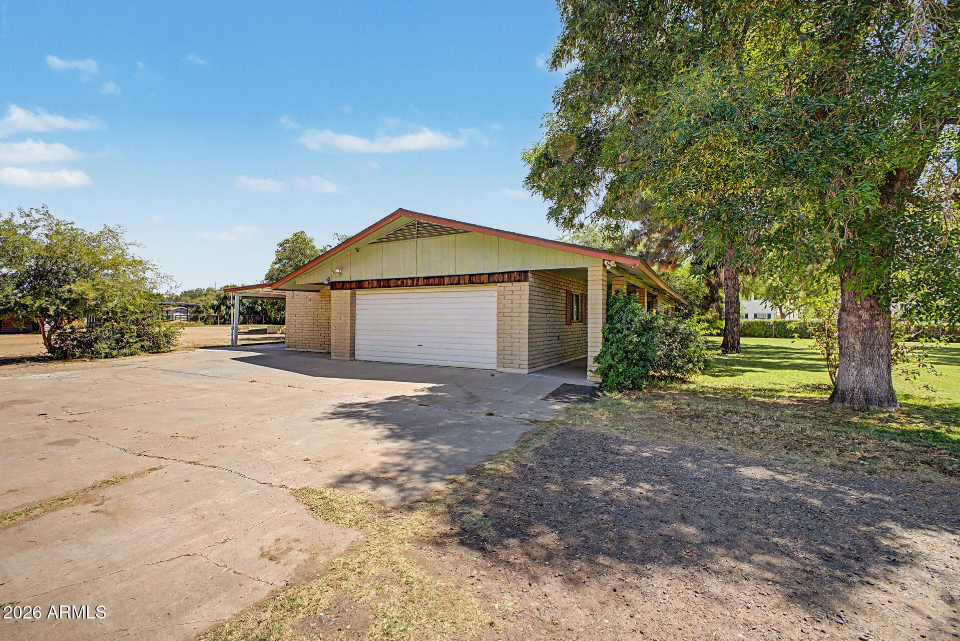 3602 W UNION HILLS DR - Photo 5