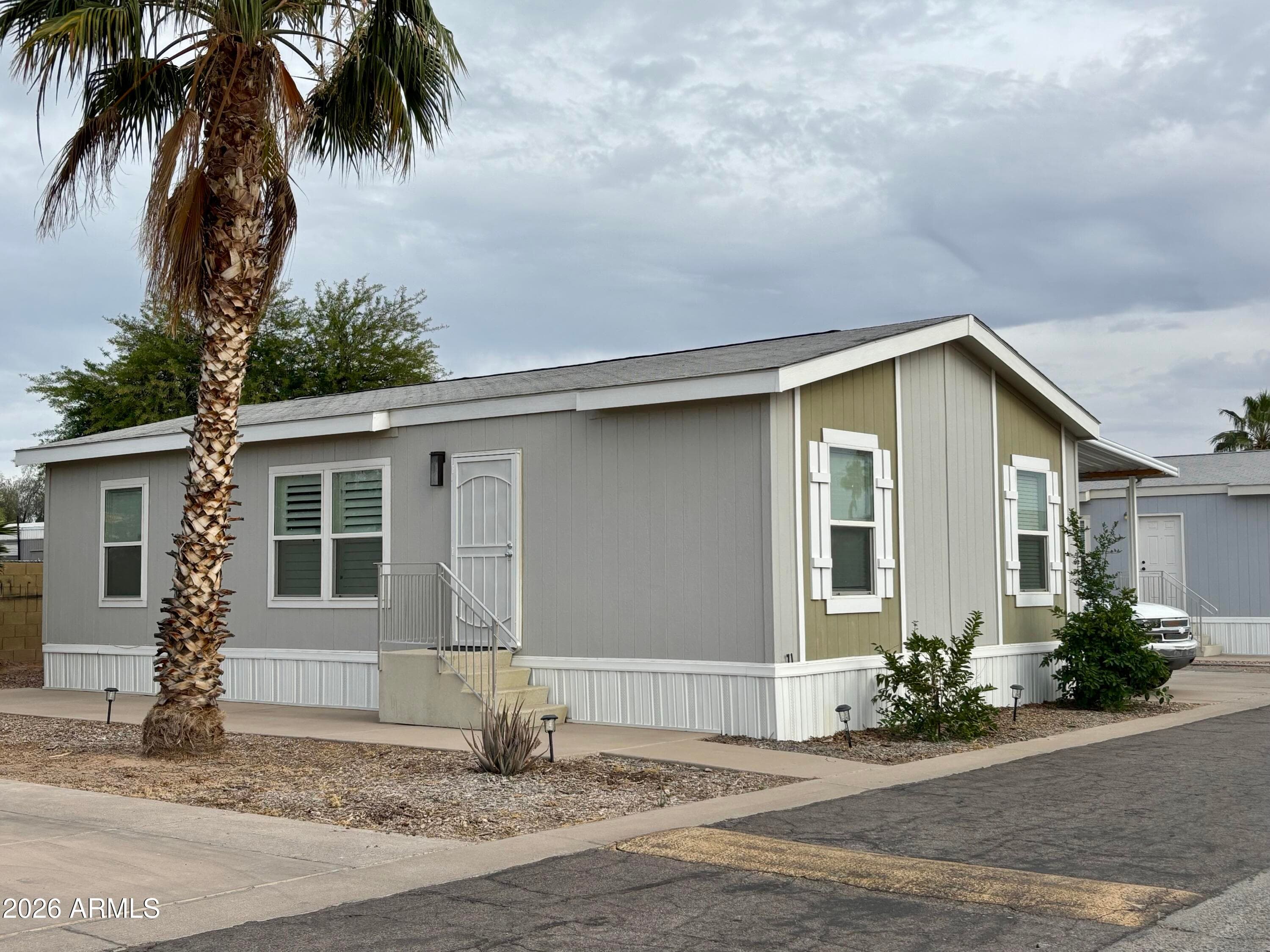 7302 W Peoria Ave 71 — photo 2
