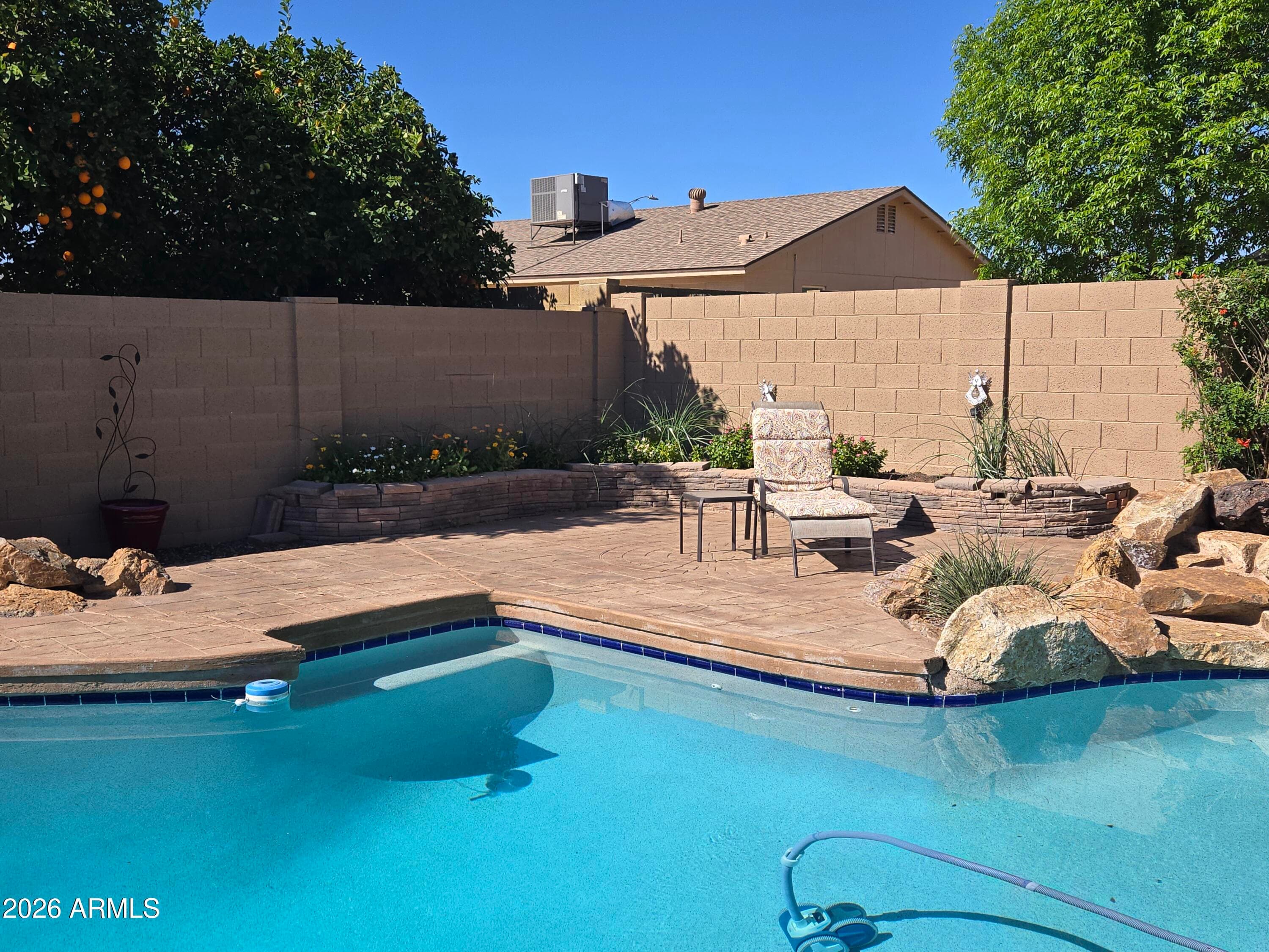 5234 E Friess Dr — photo 2