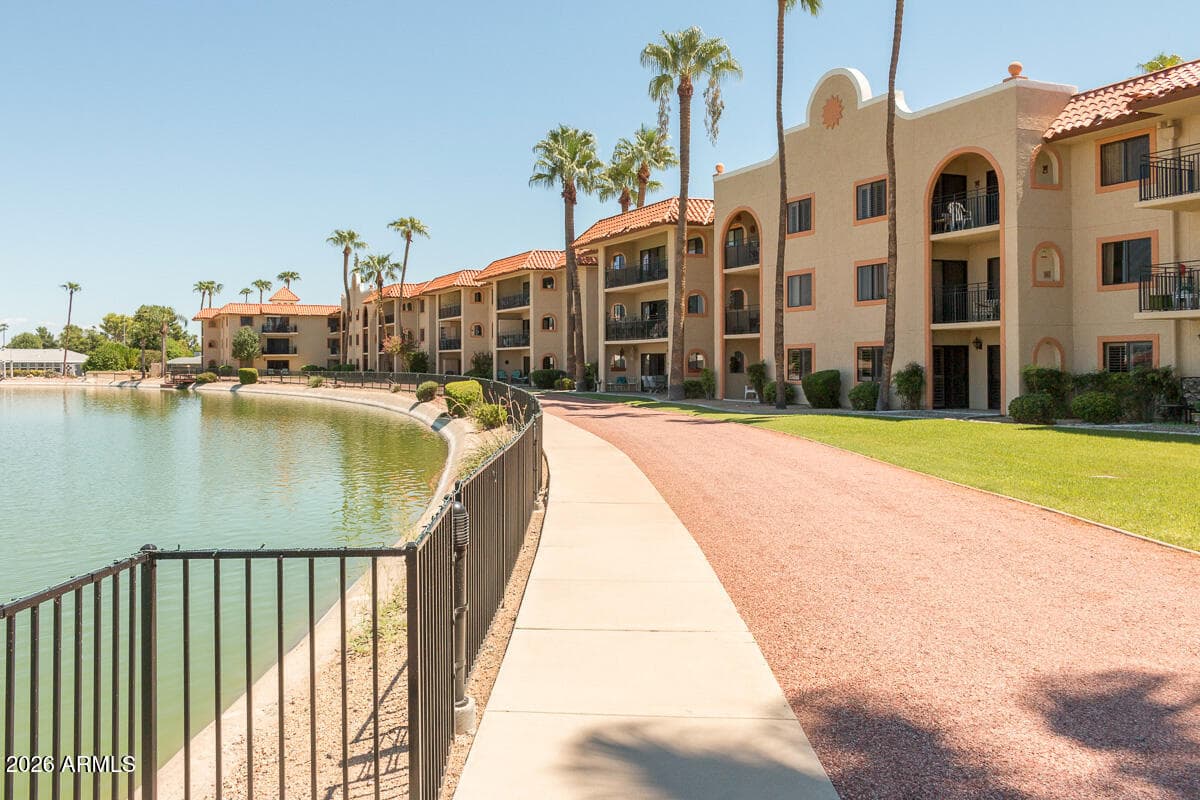 10330 W Thunderbird Blvd B114 — photo 1
