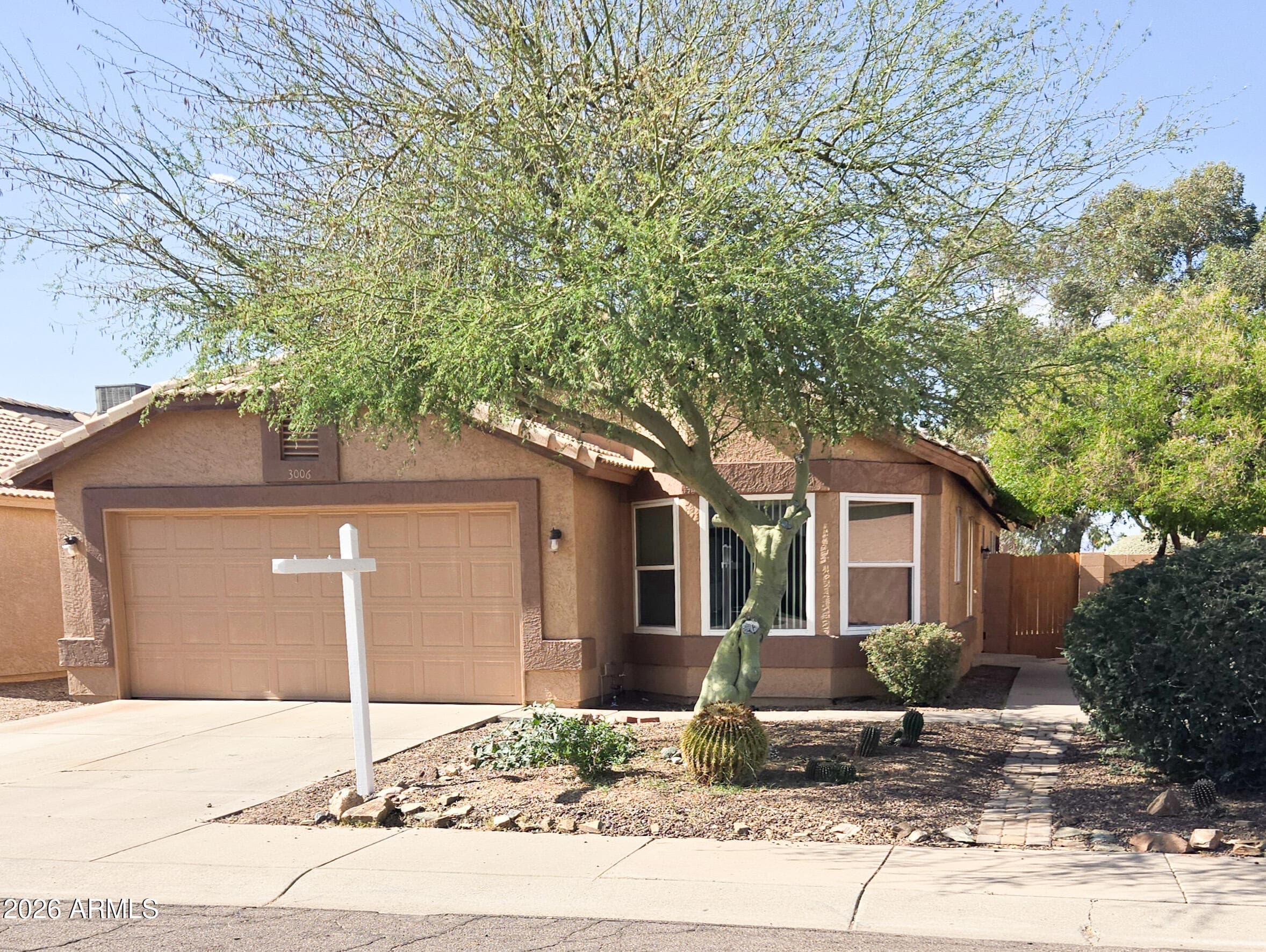 3006 E Kerry E Ln — photo 1