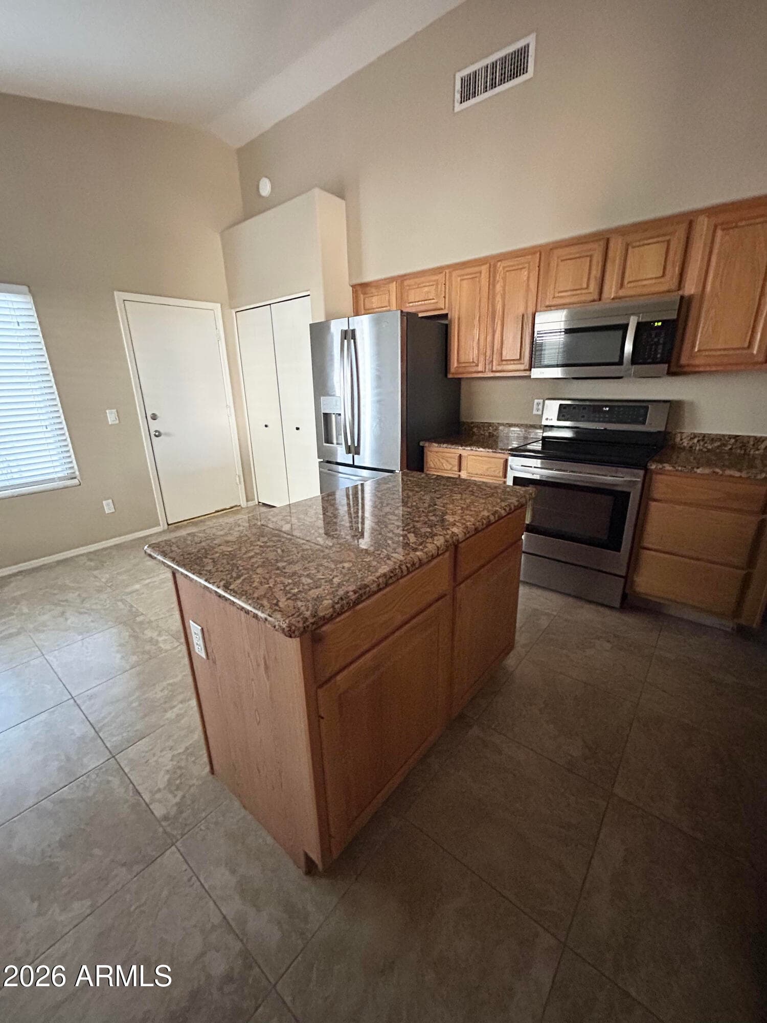 846 W Page Ave — photo 2