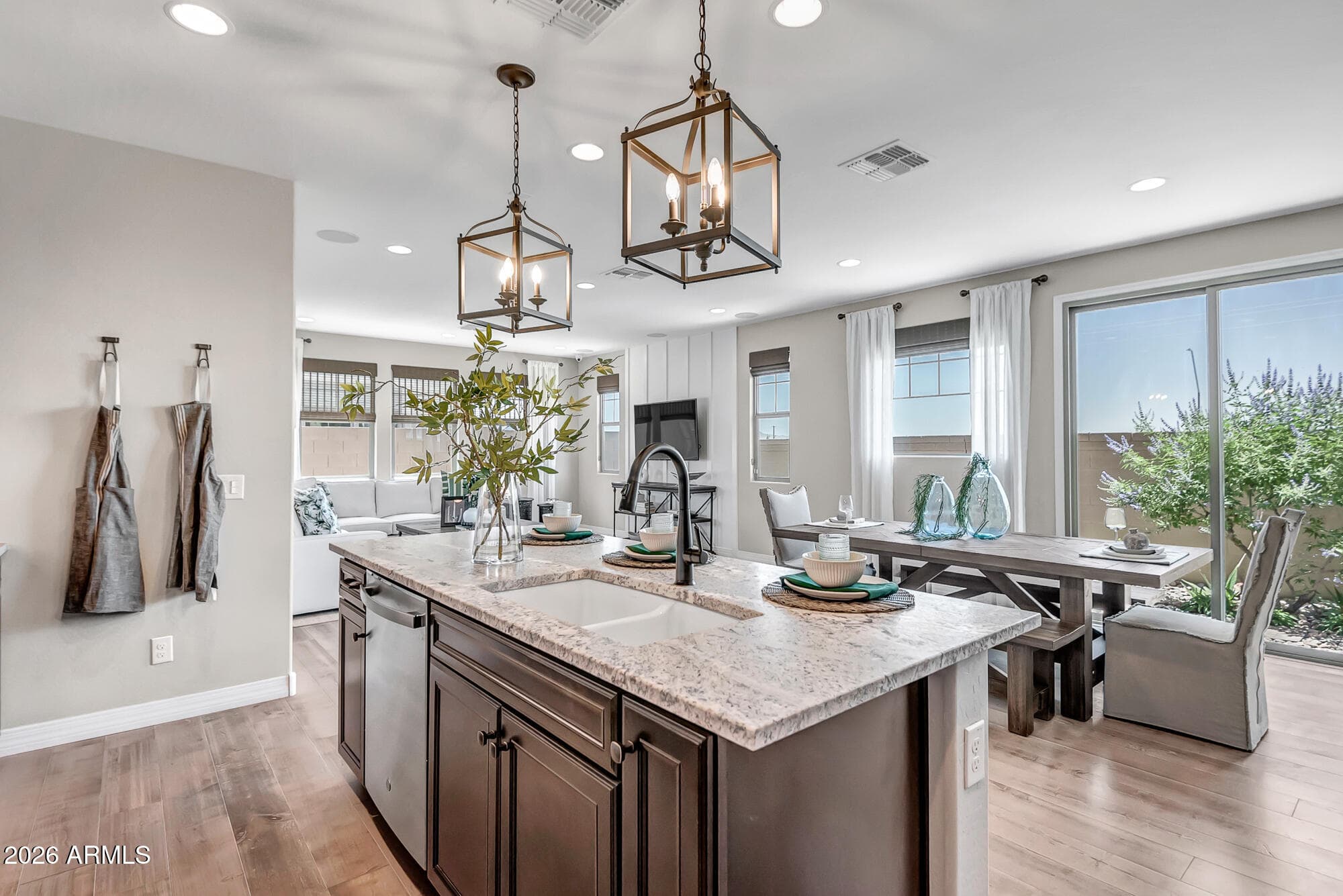 43254 N HINOKI ST - Photo 2