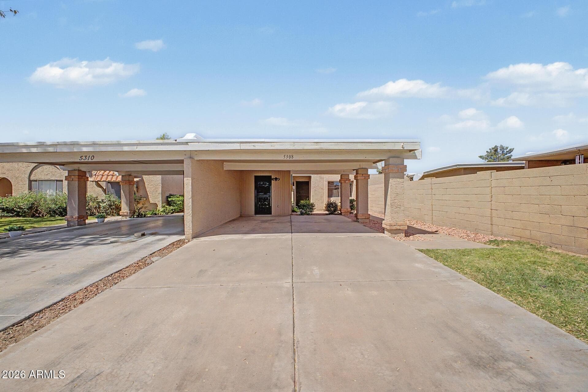 5308 S La Rosa Dr — photo 1