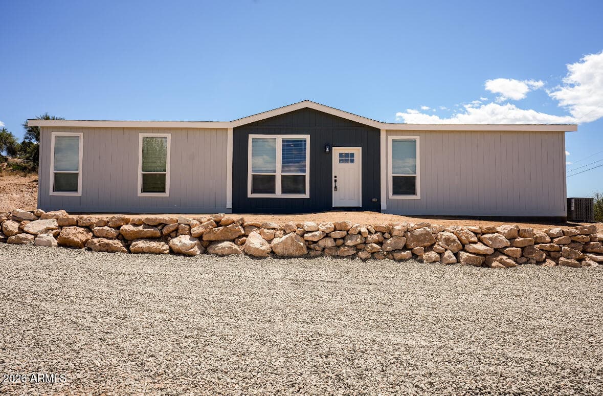 4710 N Lazy Lariat Ln — photo 1