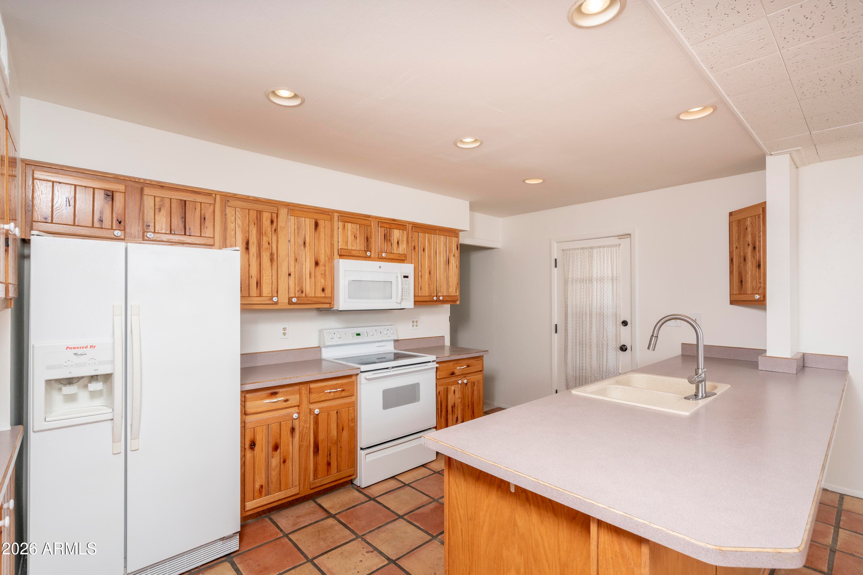 3001 E CHOLLA ST - Photo 5