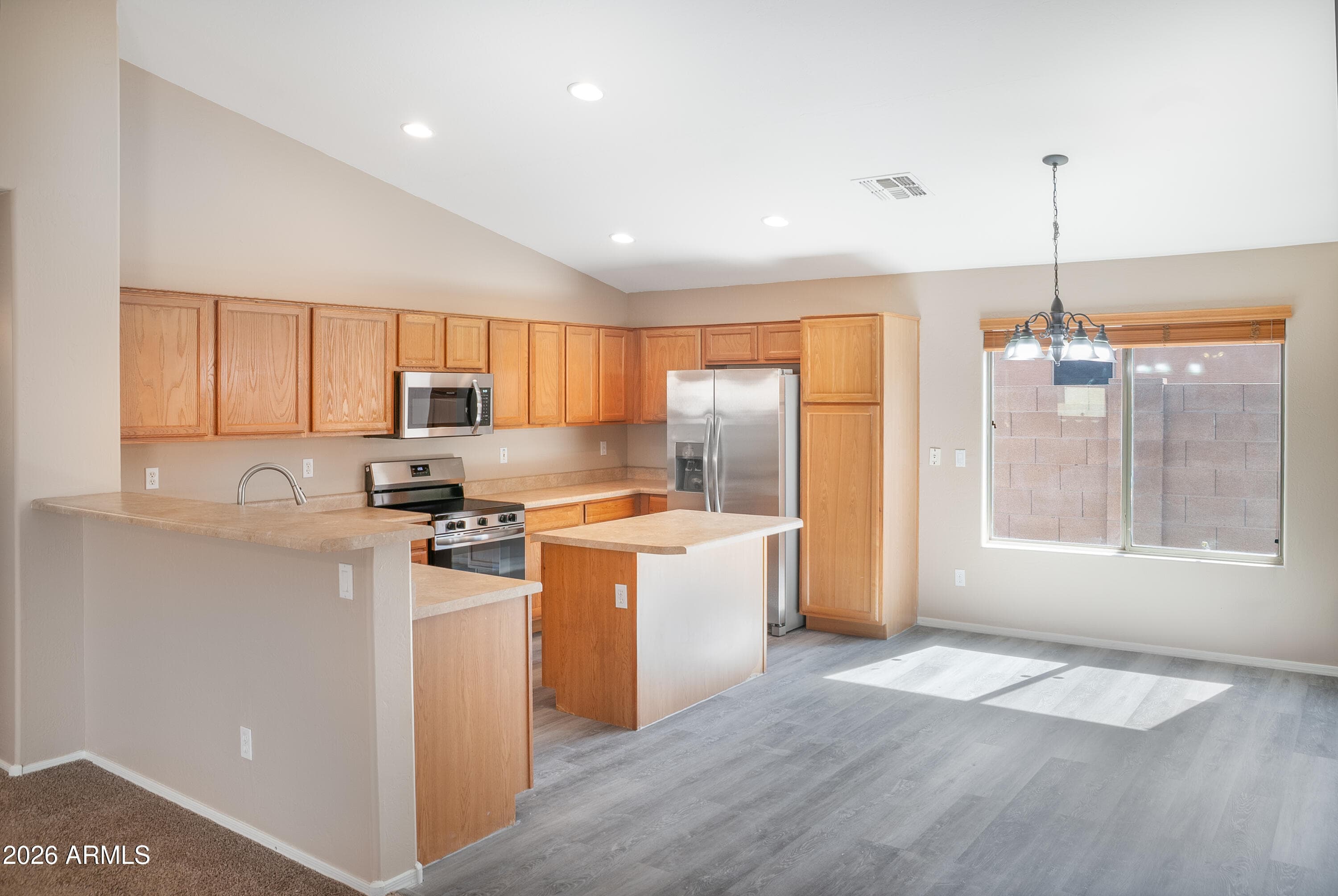 46137 W GUILDER AVE - Photo 4