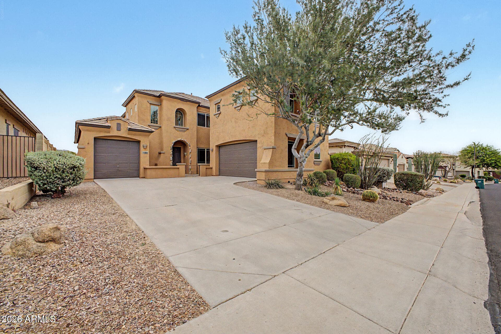 42931 N Livingstone Way — photo 2