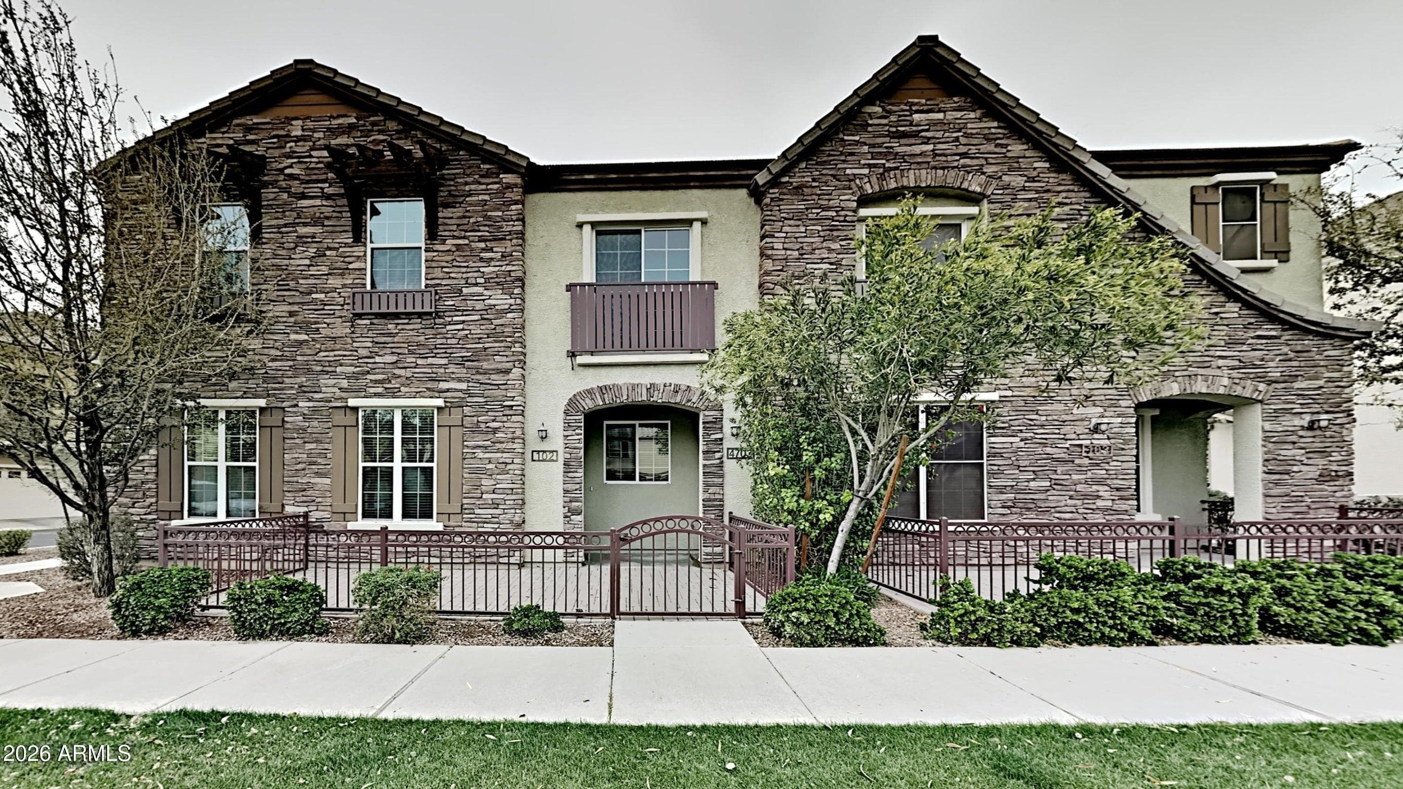 4703 E Waterman St 102 — photo 1