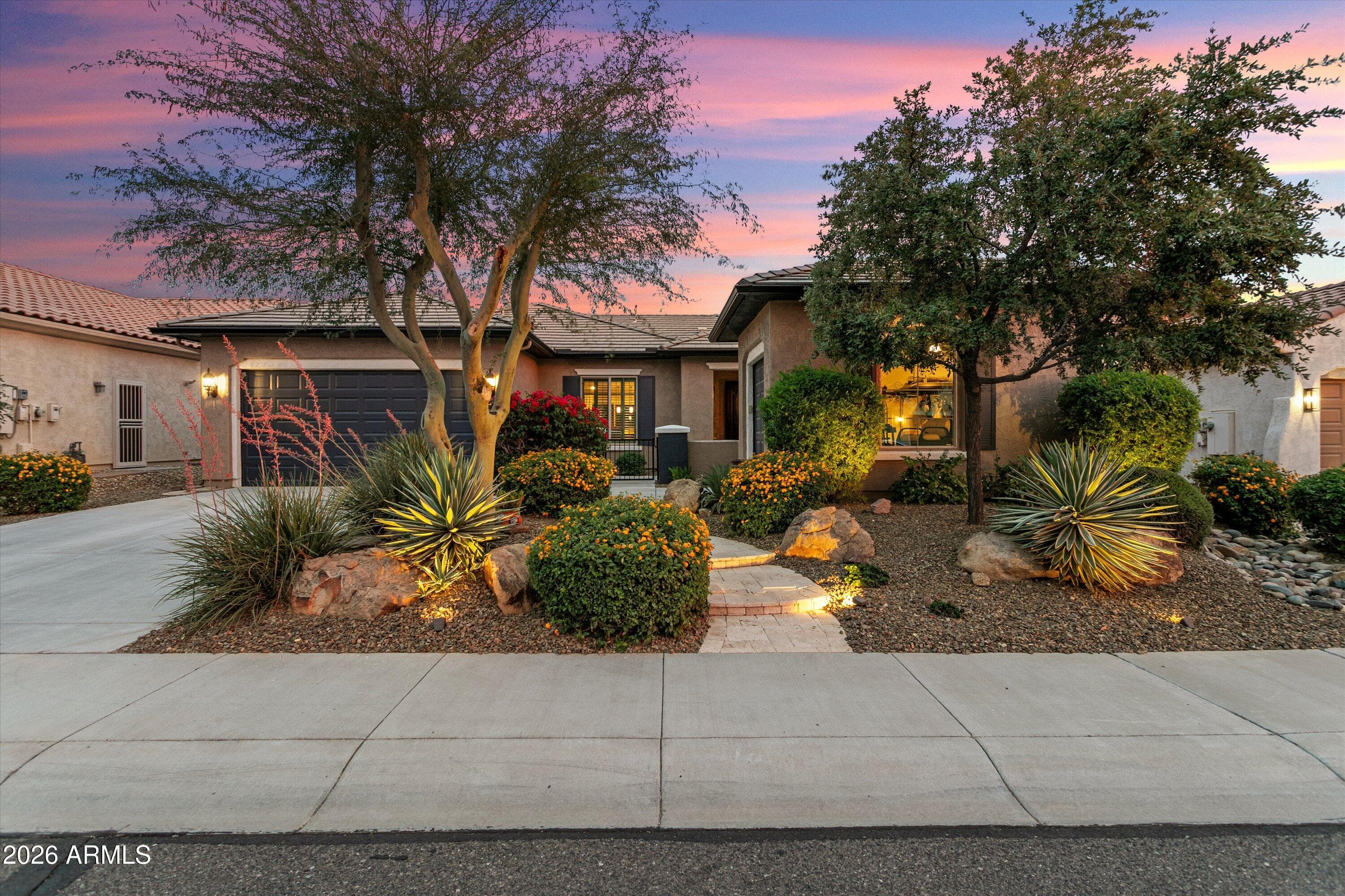 27165 W Tonopah Dr — photo 1