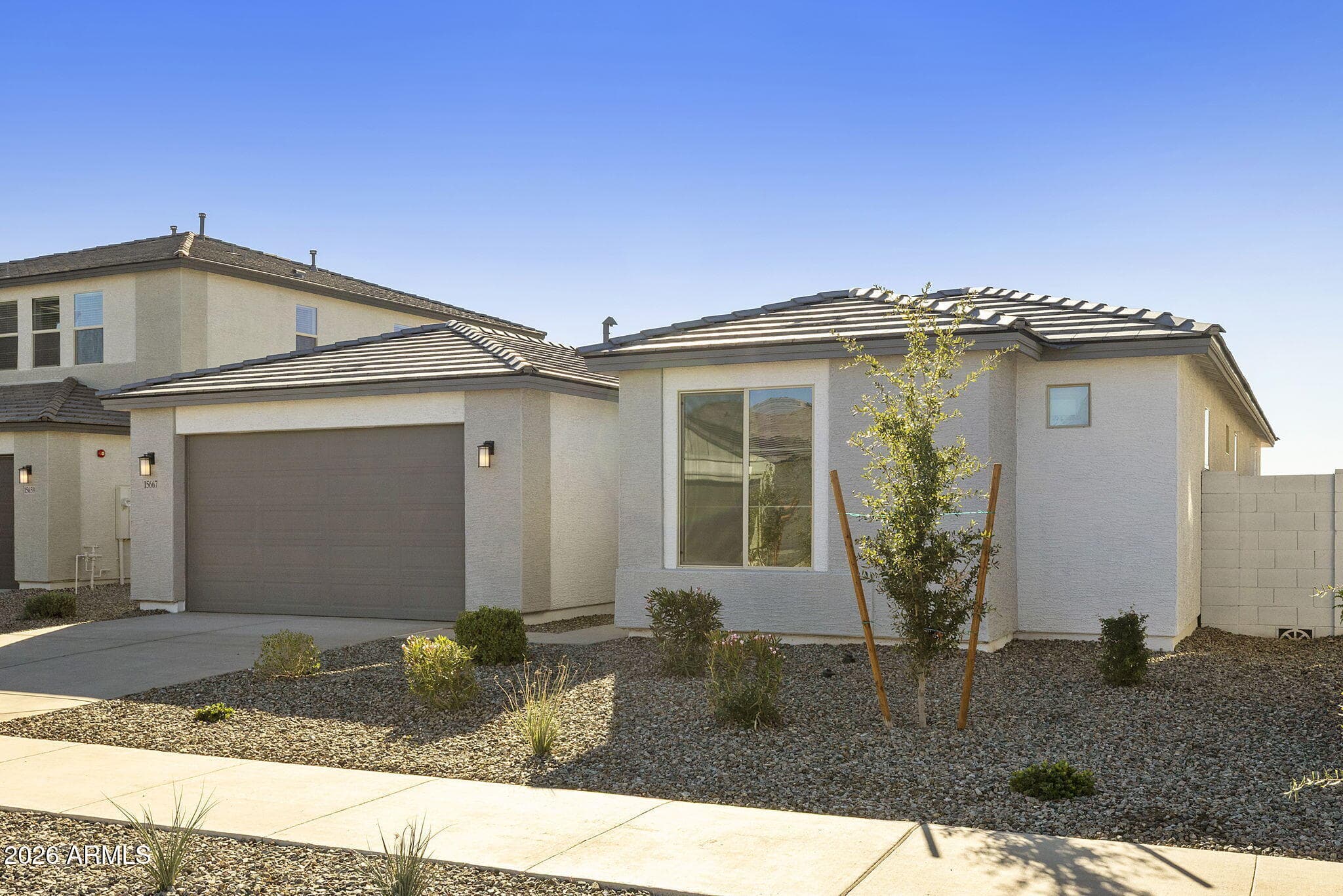 15667 W MERCER LN - Photo 2